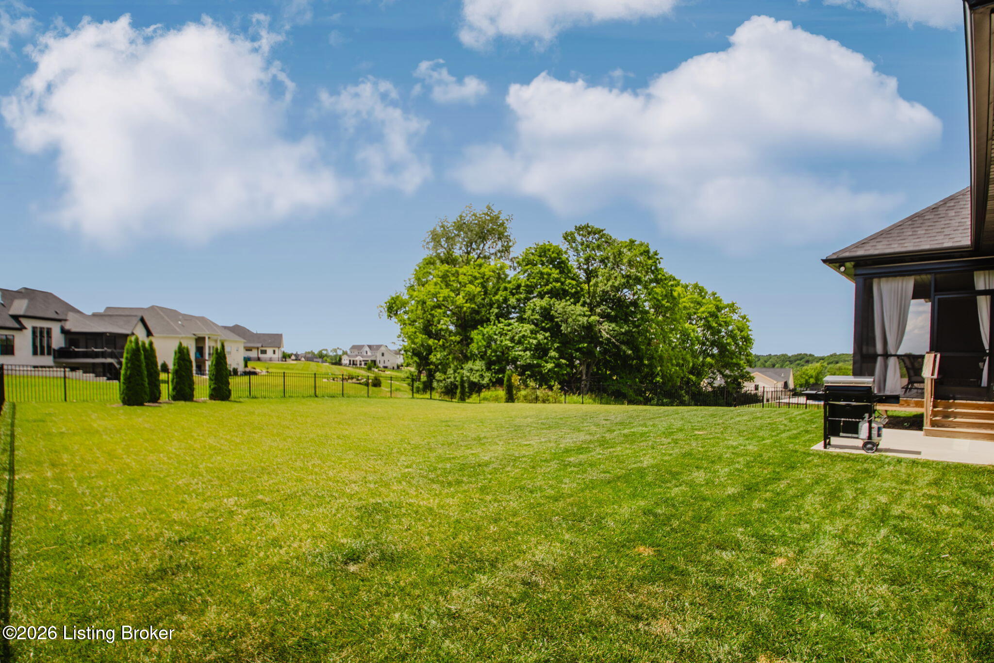 7395 Edith Way Property Photo 7