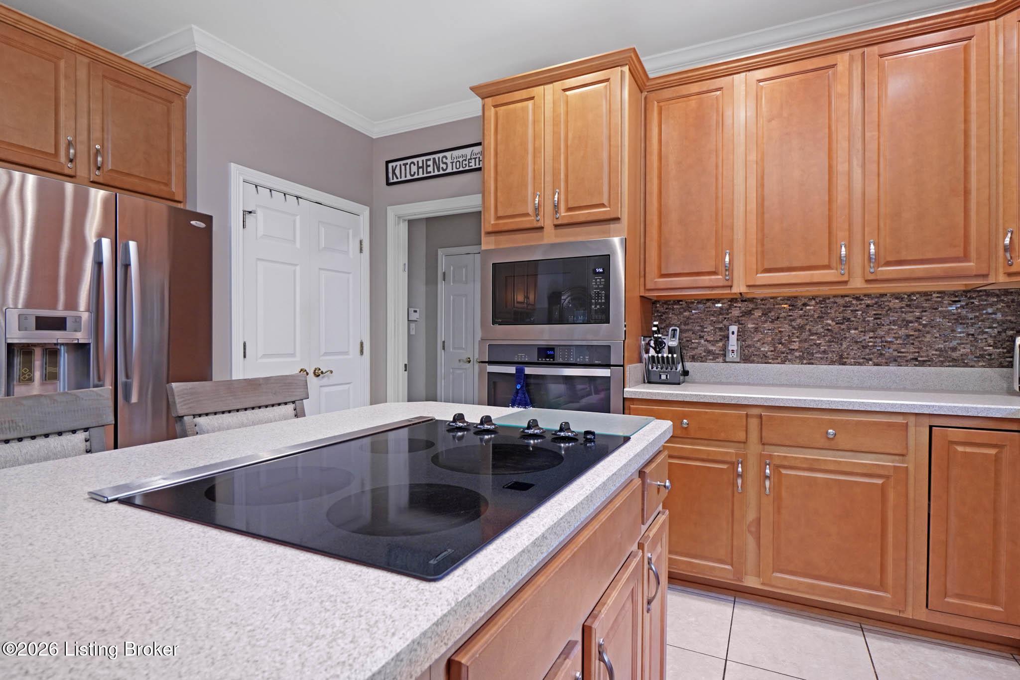 6608 Eastwind Way Property Photo 28