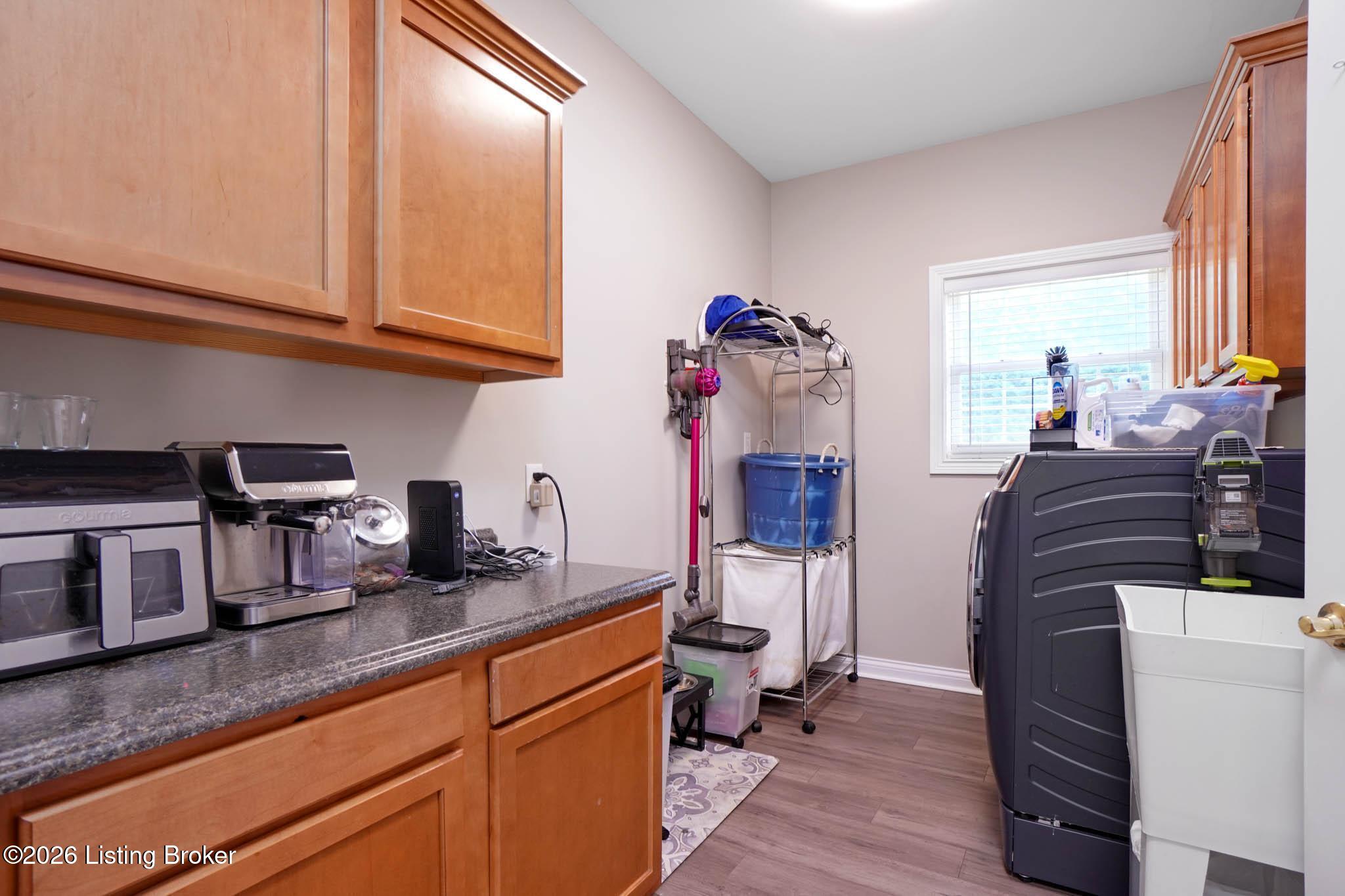 6608 Eastwind Way Property Photo 40