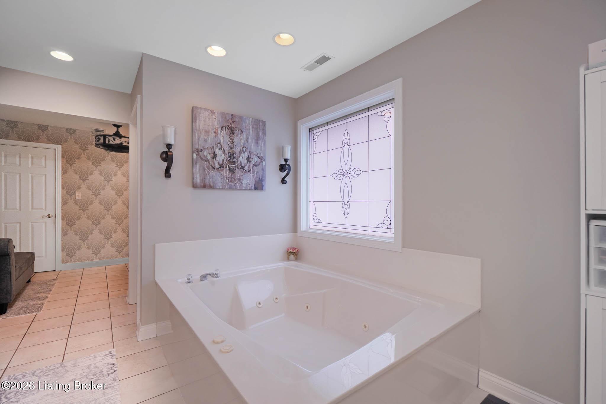 6608 Eastwind Way Property Photo 52