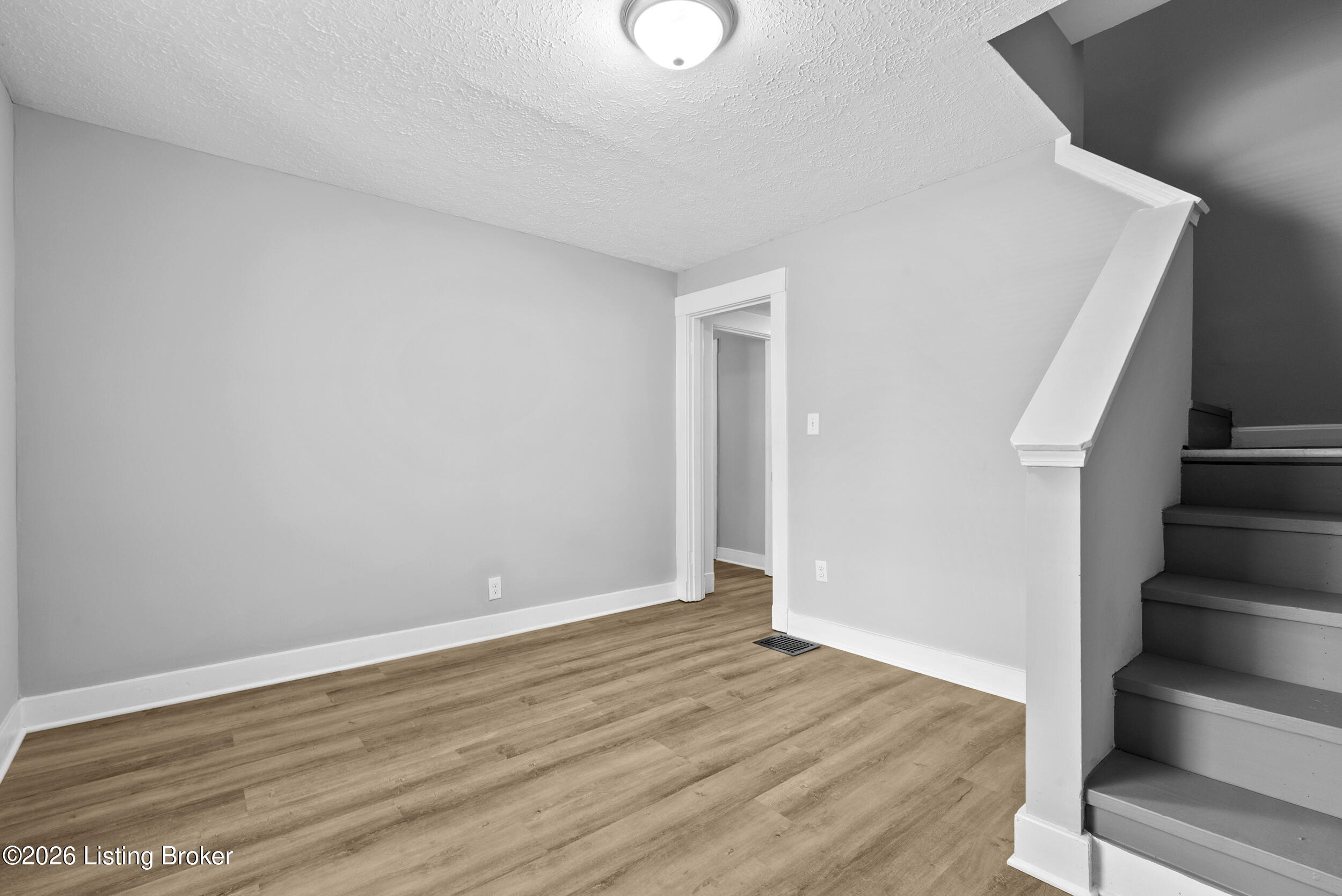 212 Harlan Ave Property Photo 14