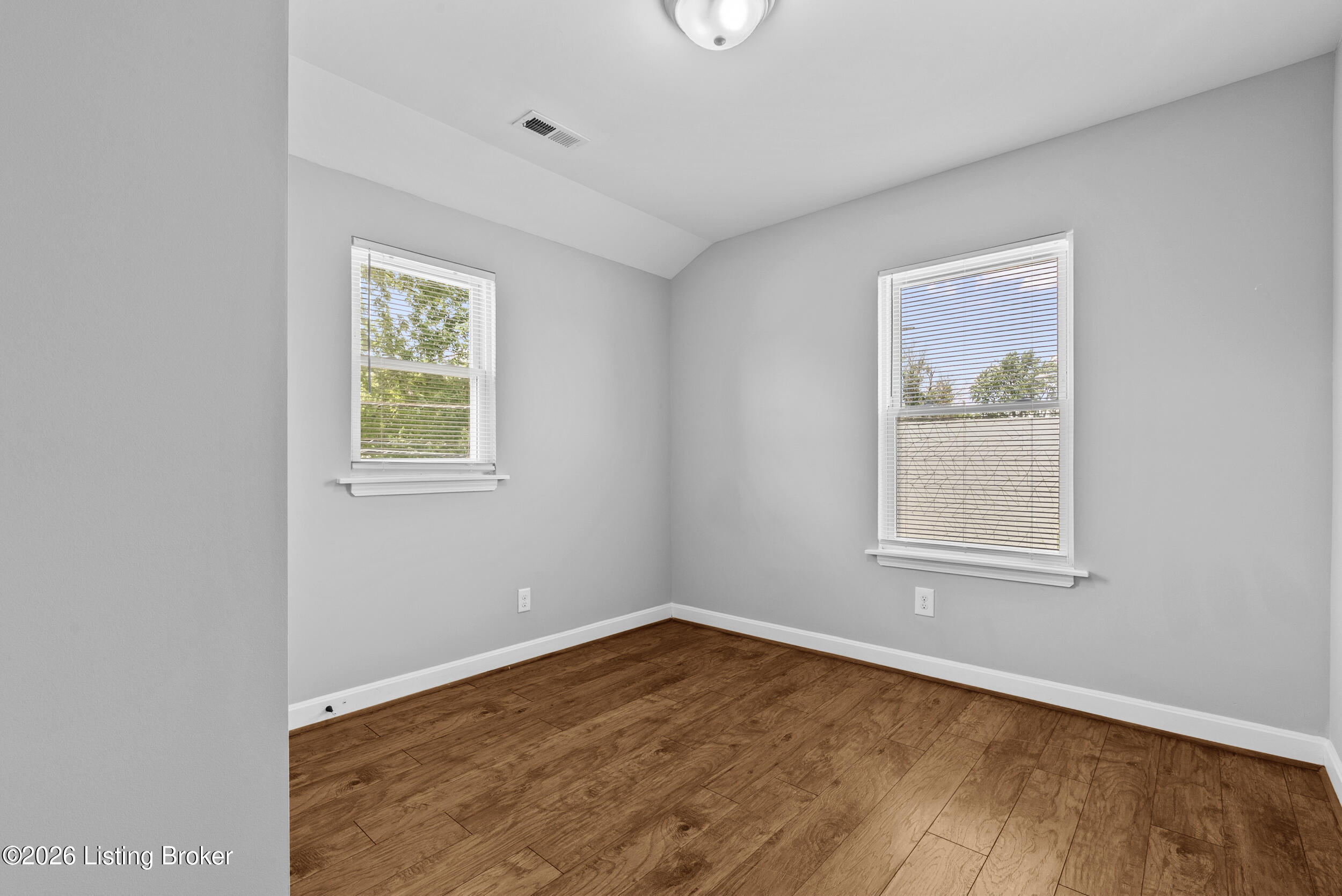 212 Harlan Ave Property Photo 16