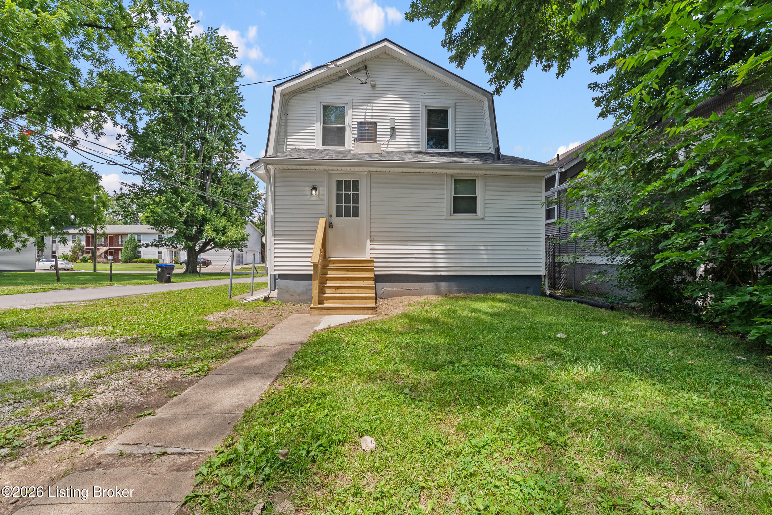 212 Harlan Ave Property Photo 27