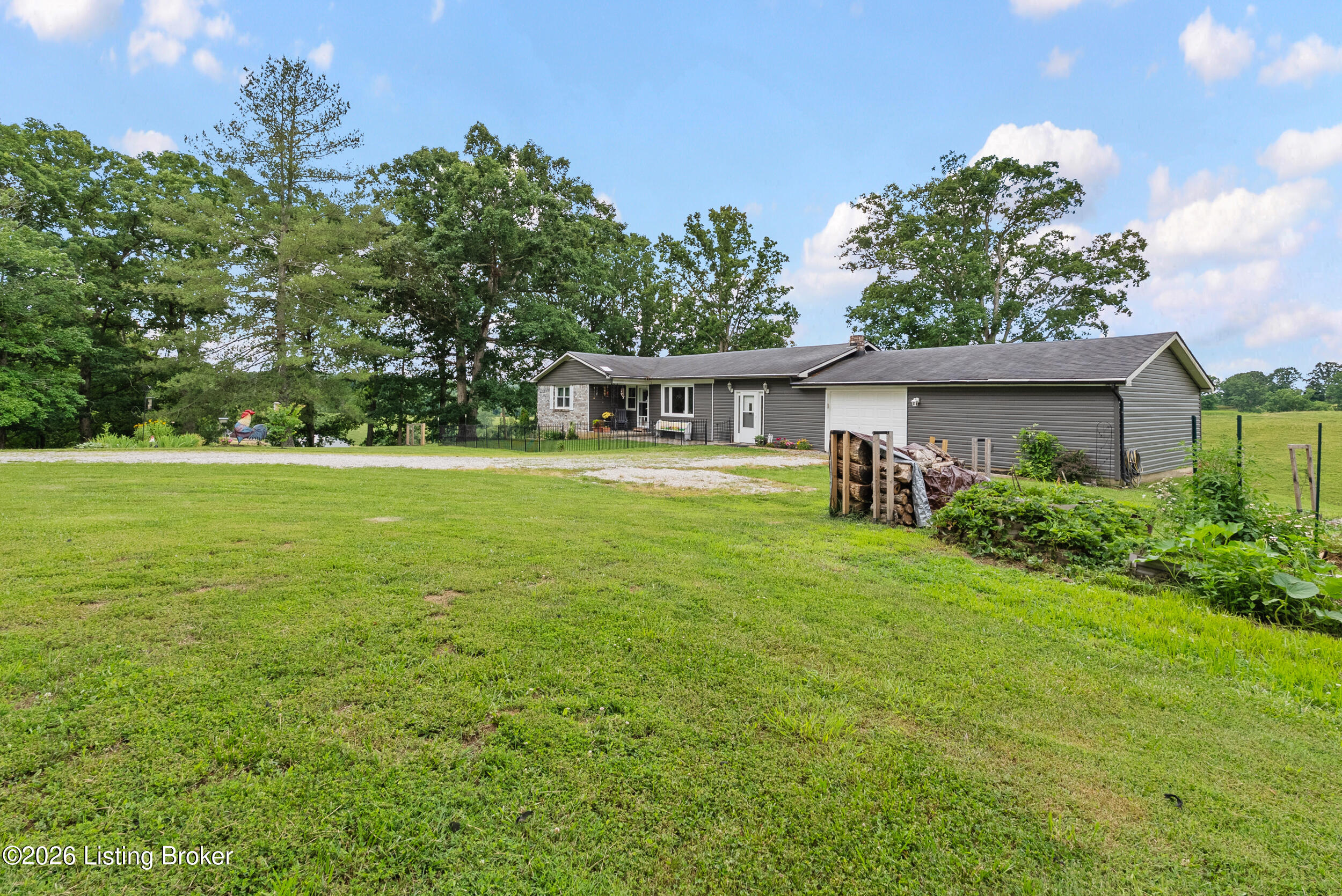 1012 Palmer Rd Property Photo 3