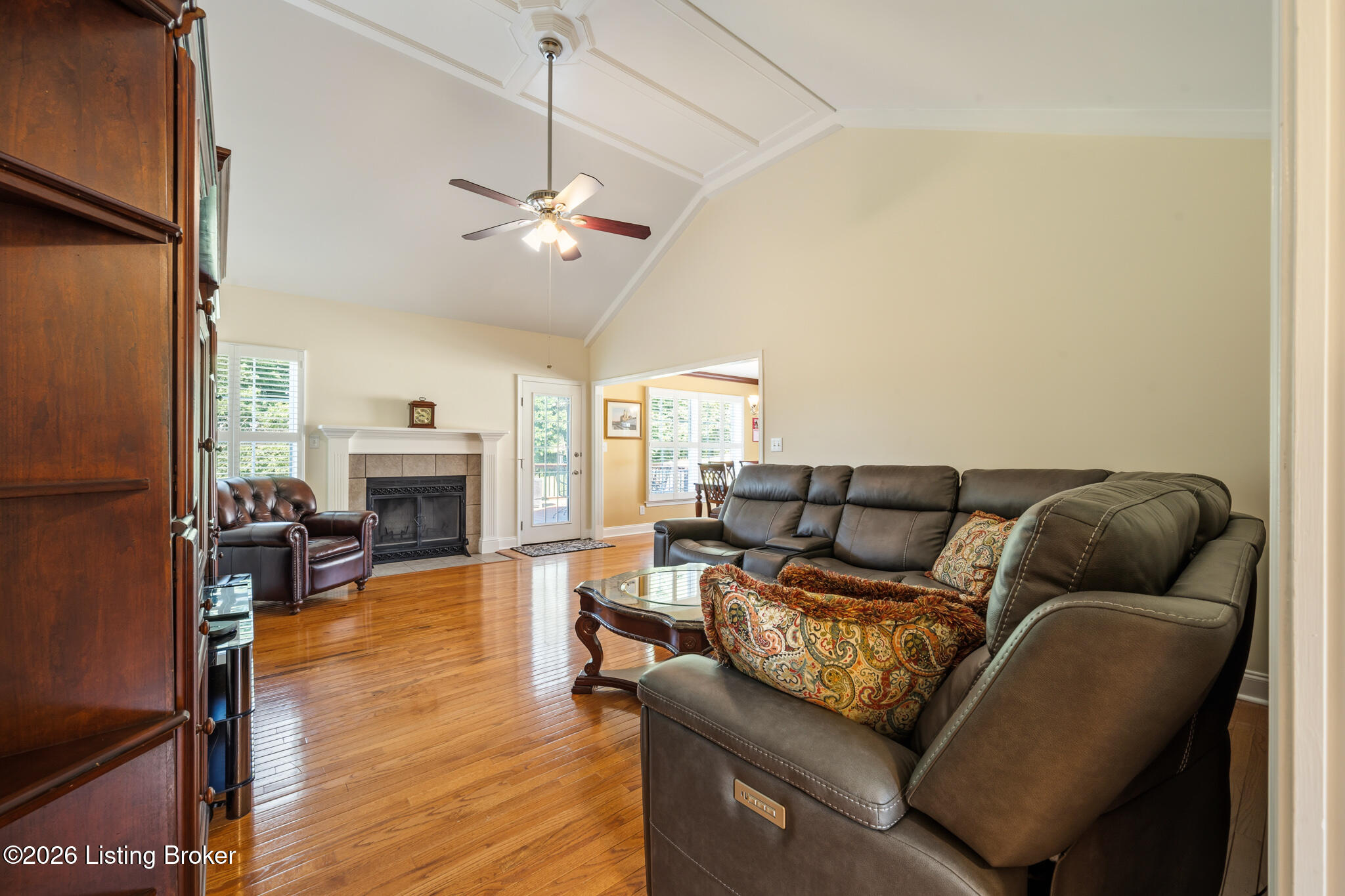 2700 Sycamore Run Ct Property Photo 5