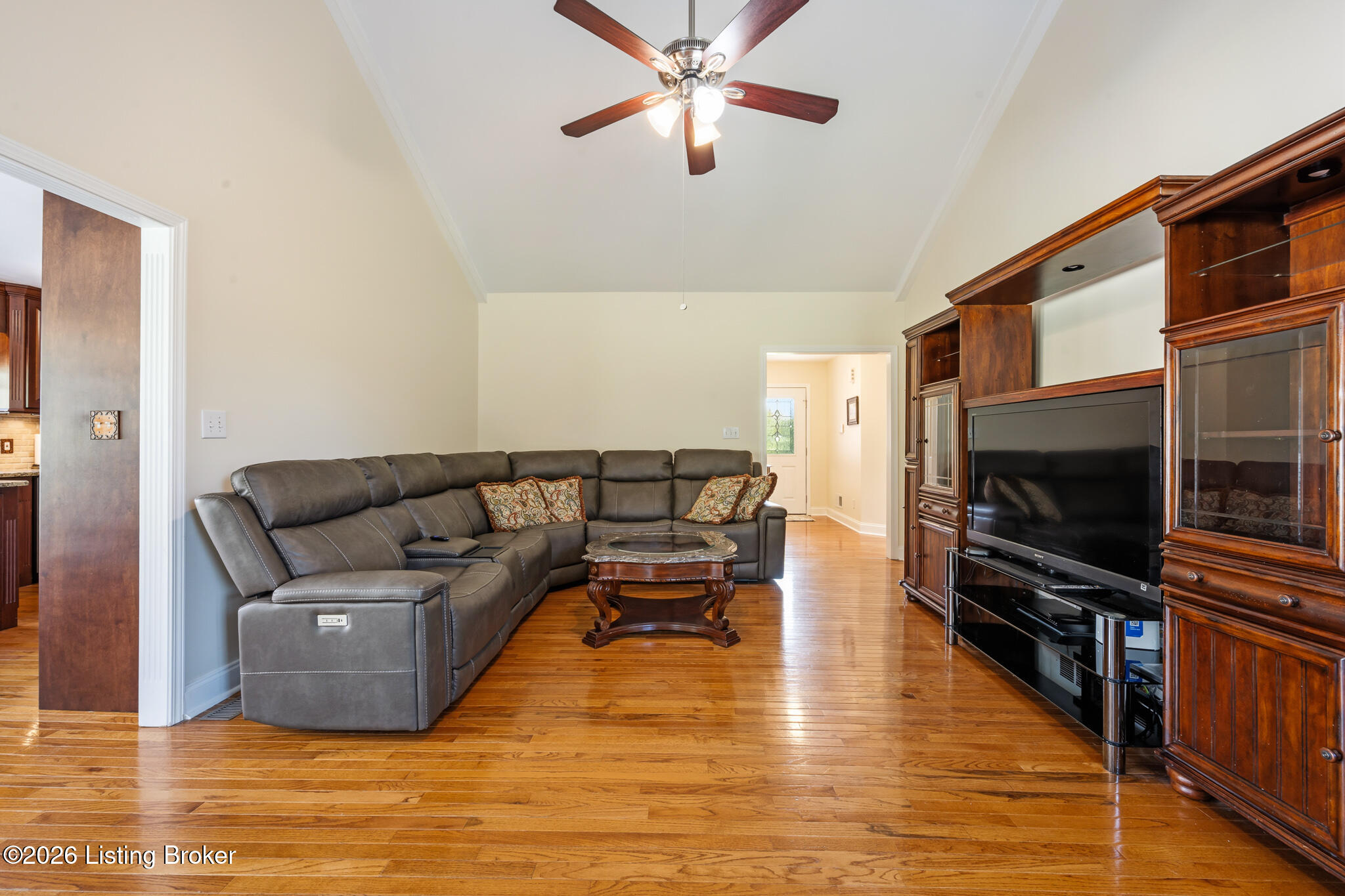 2700 Sycamore Run Ct Property Photo 6