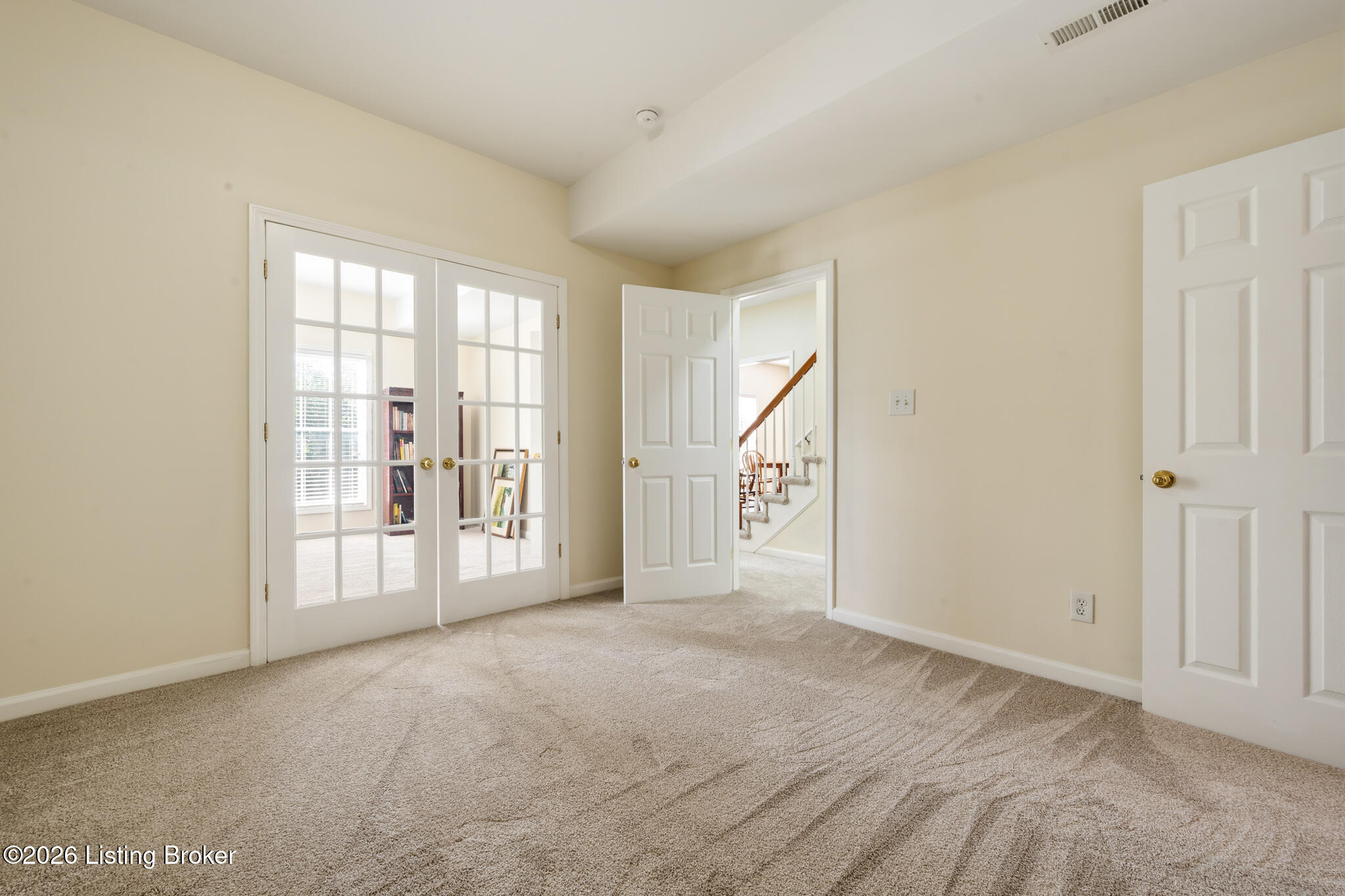 2700 Sycamore Run Ct Property Photo 27