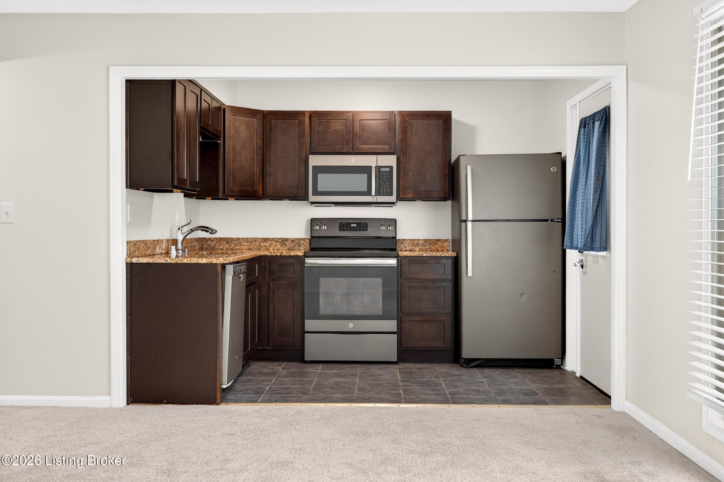 2505 Lindsay Ave Apt 5 Property Photo 11
