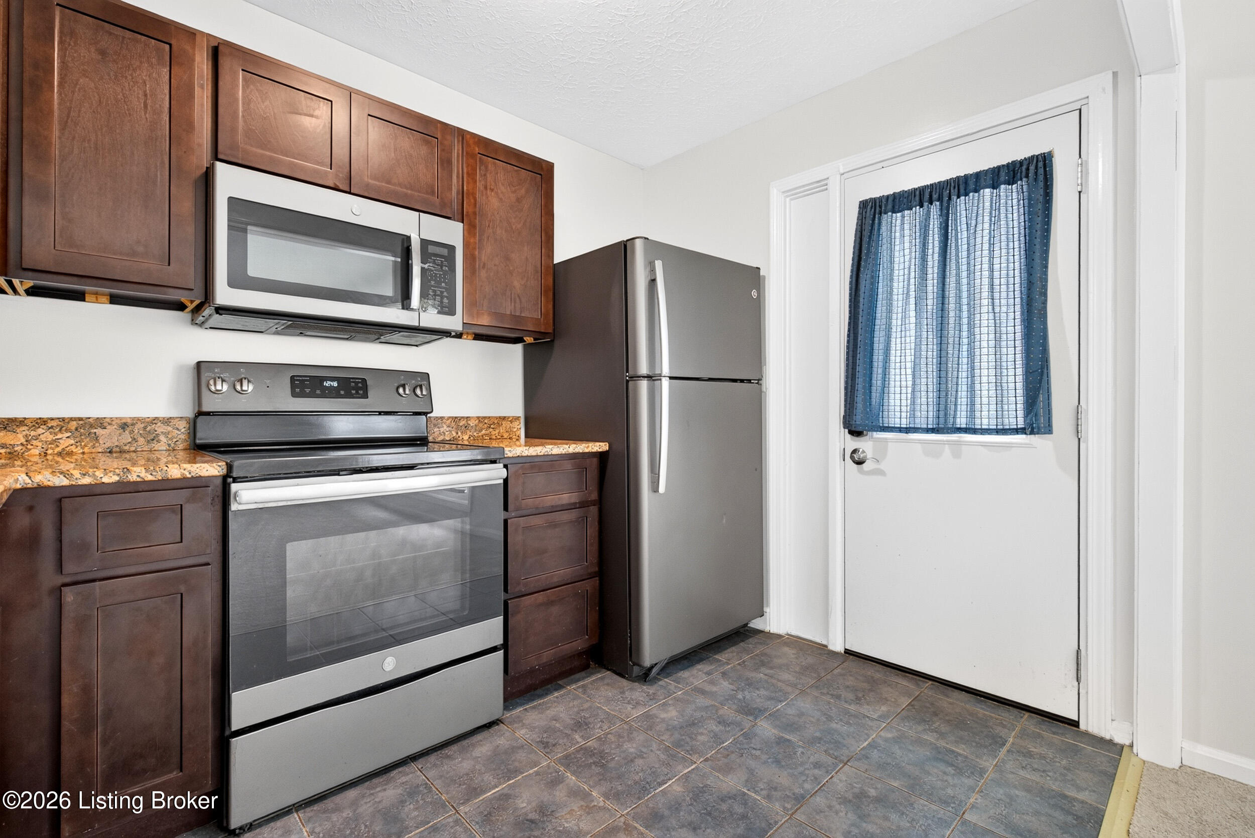 2505 Lindsay Ave Apt 5 Property Photo 17