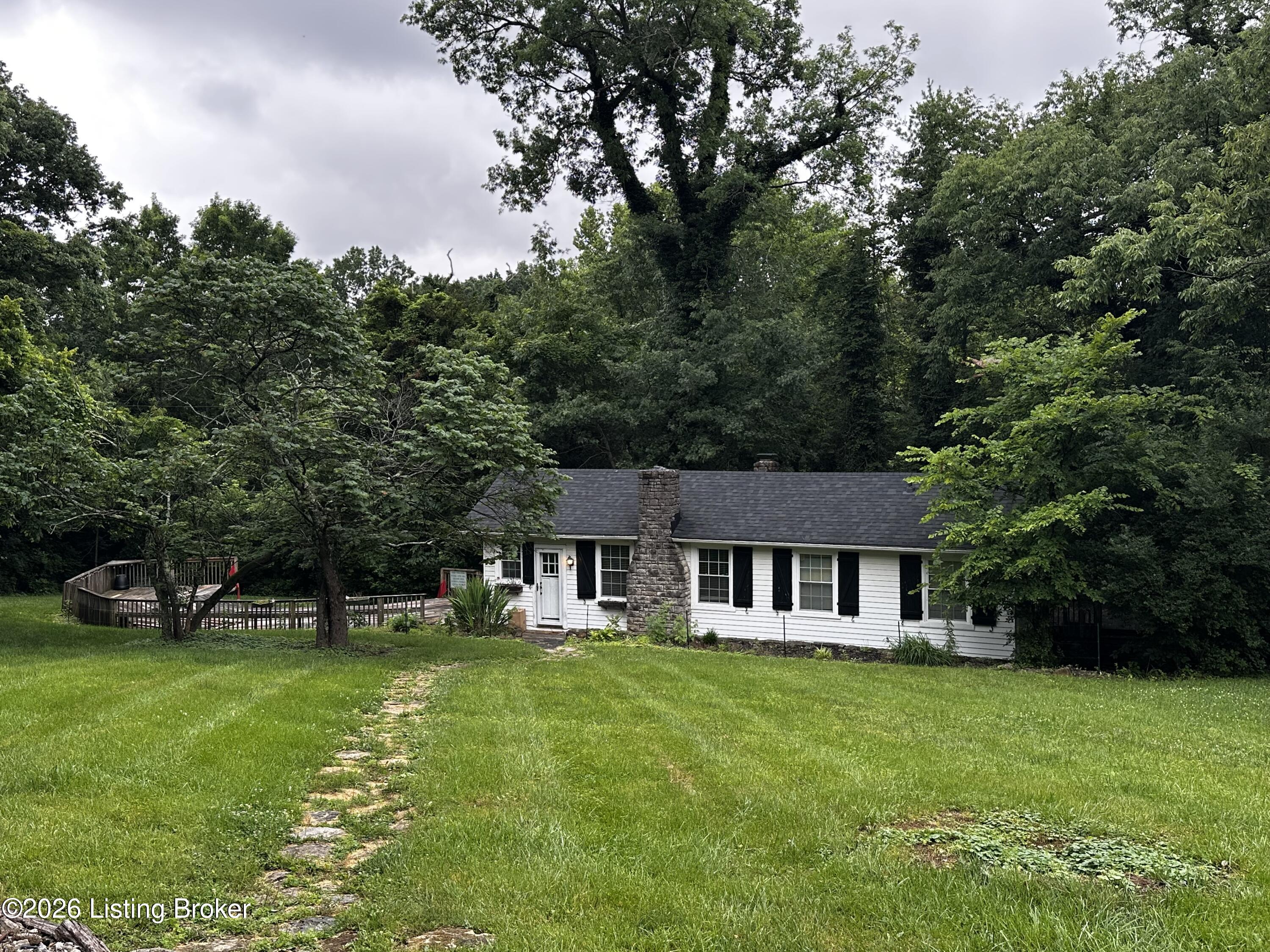 8330 Ballardsville Rd Property Photo 1