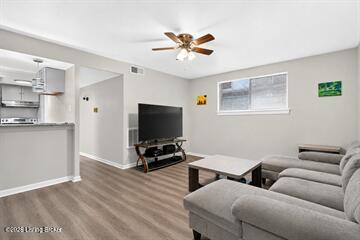 2189 Baringer Ave Property Photo 8