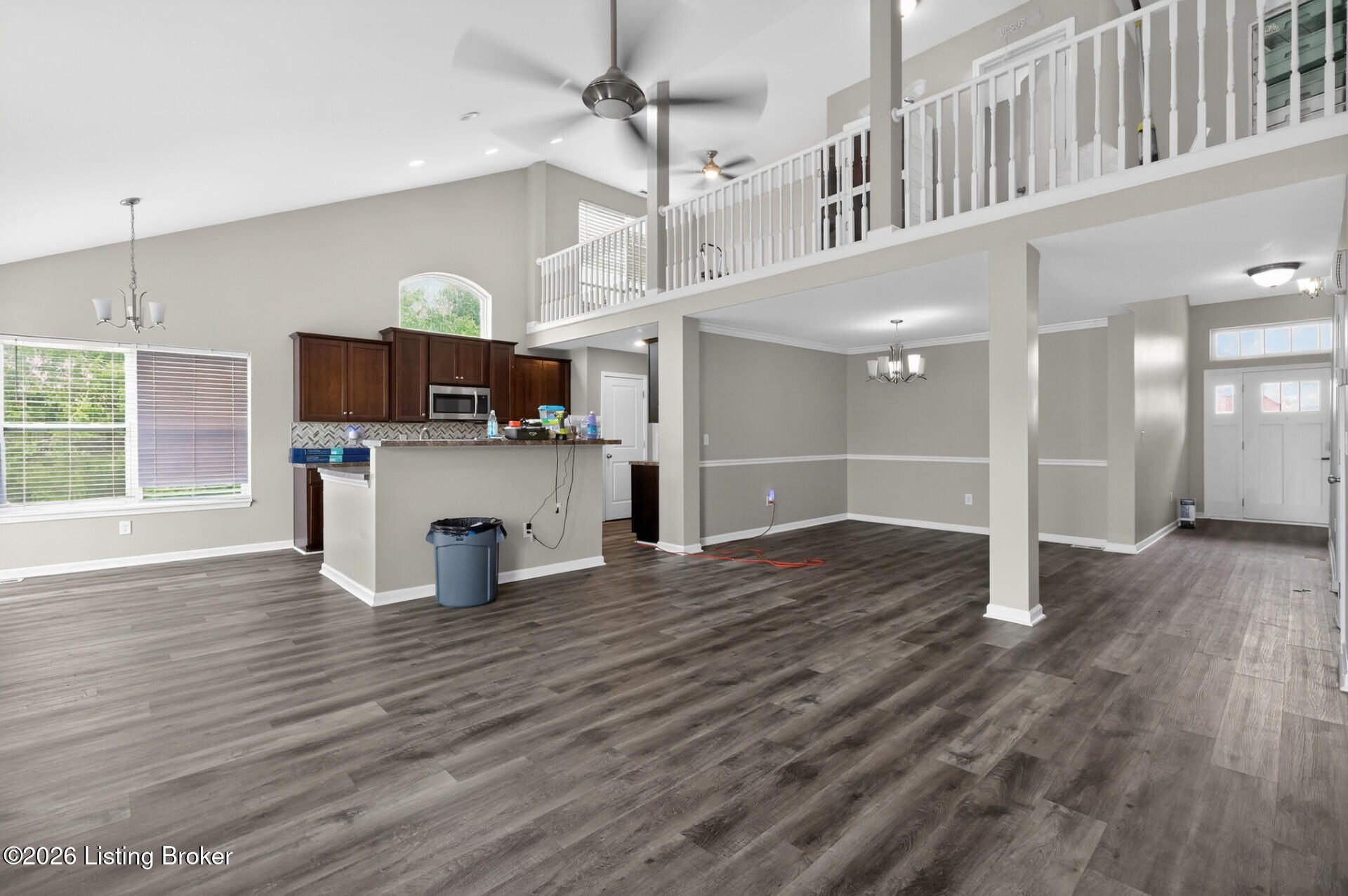 17512 Stallion Way Property Photo 2