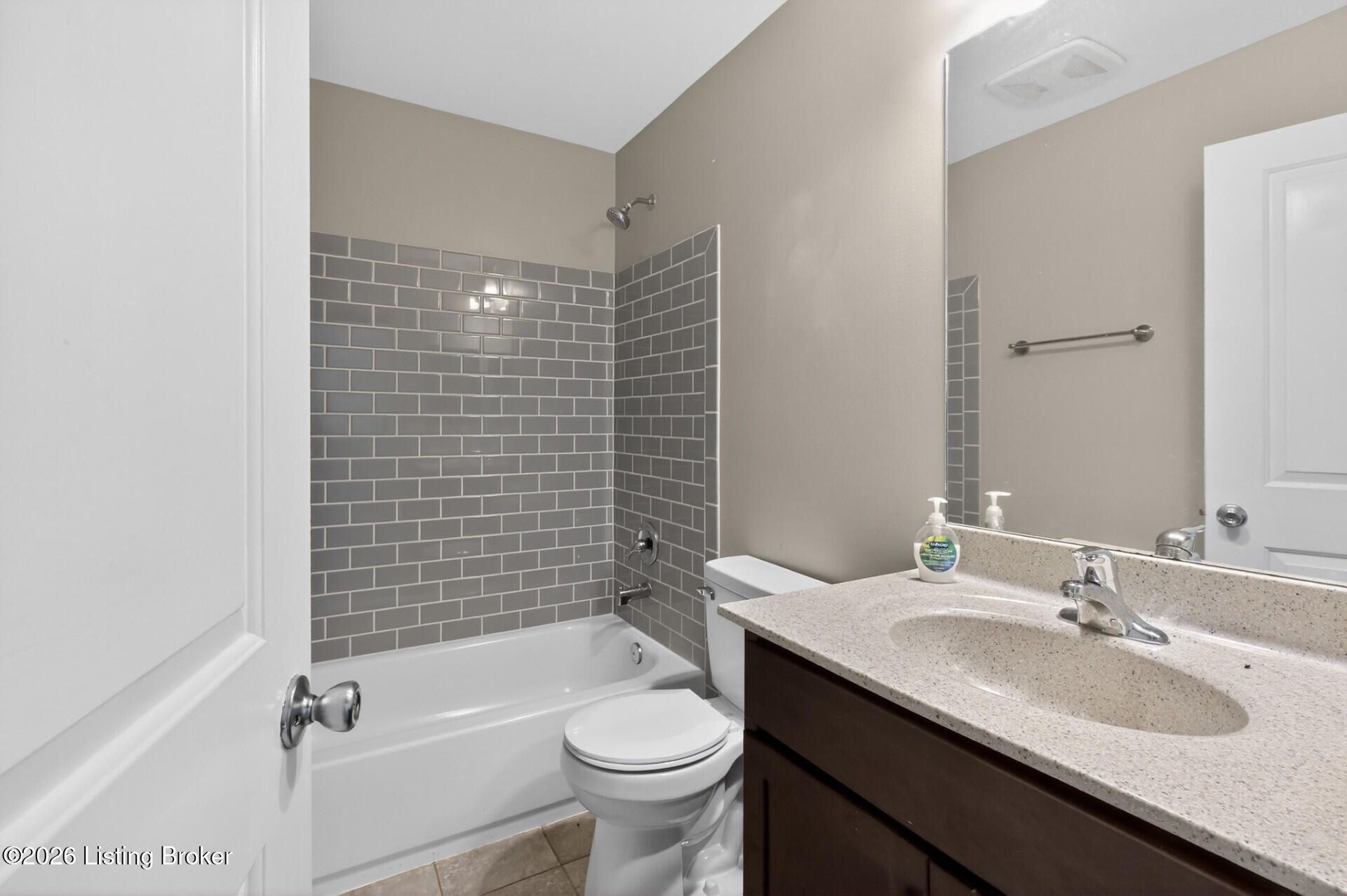 17512 Stallion Way Property Photo 12