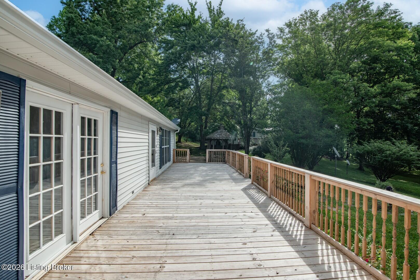 70 Dreamland Rd Property Photo 15