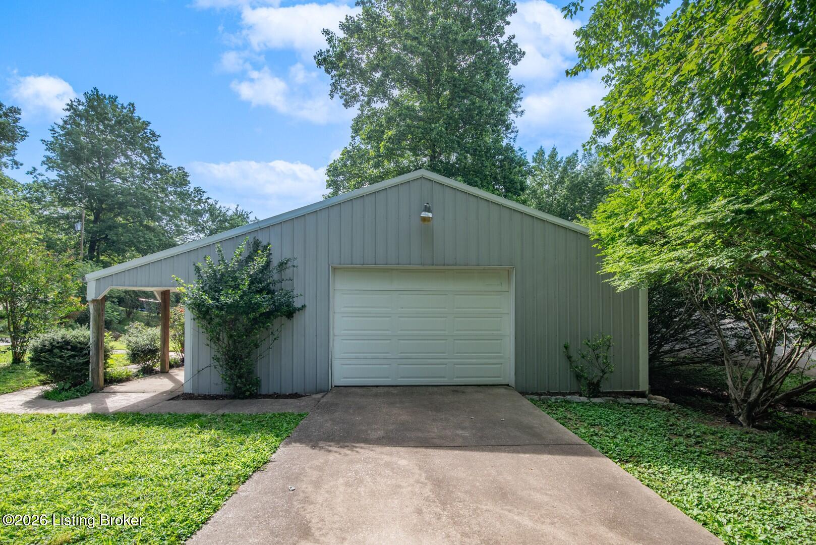 70 Dreamland Rd Property Photo 18