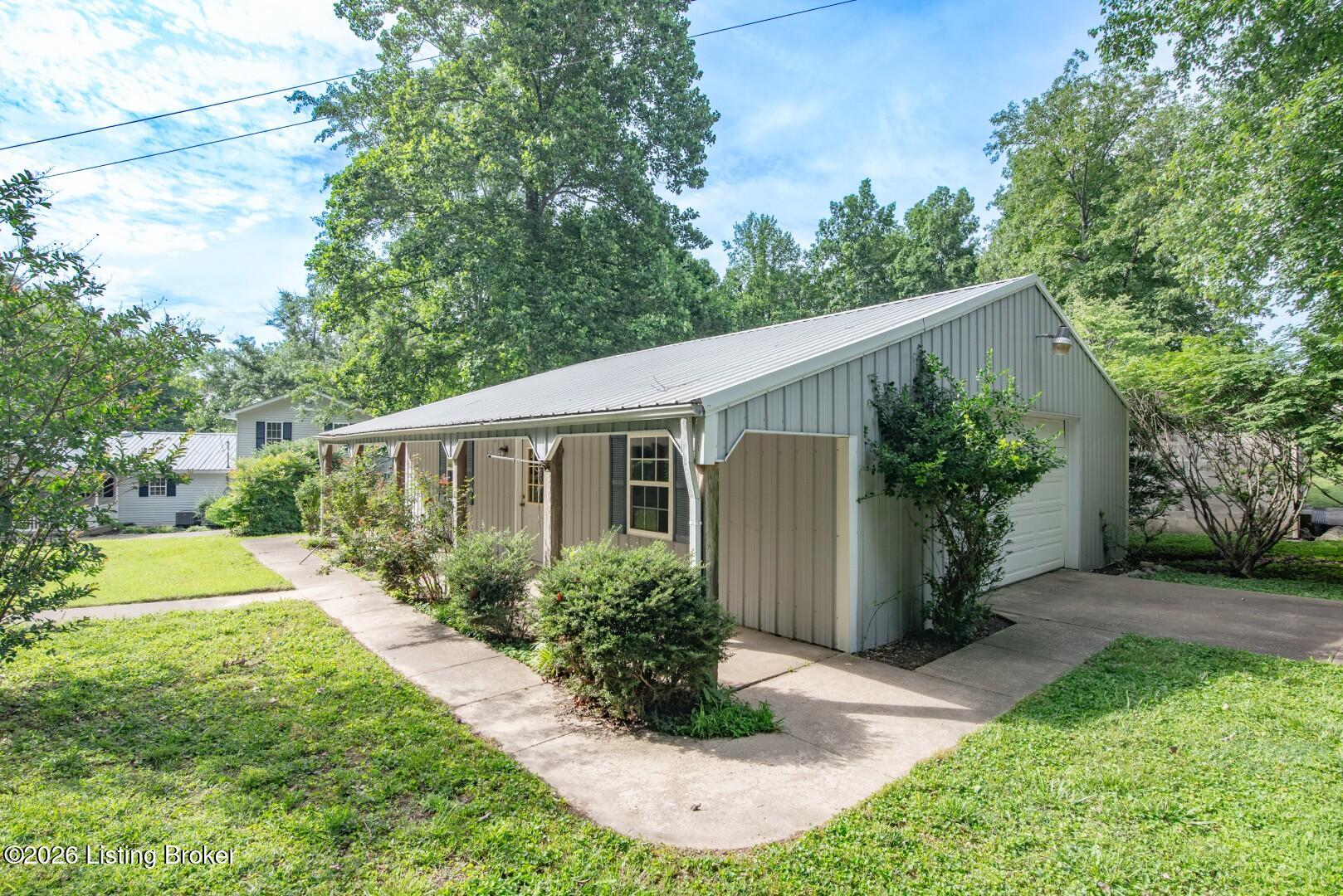 70 Dreamland Rd Property Photo 19