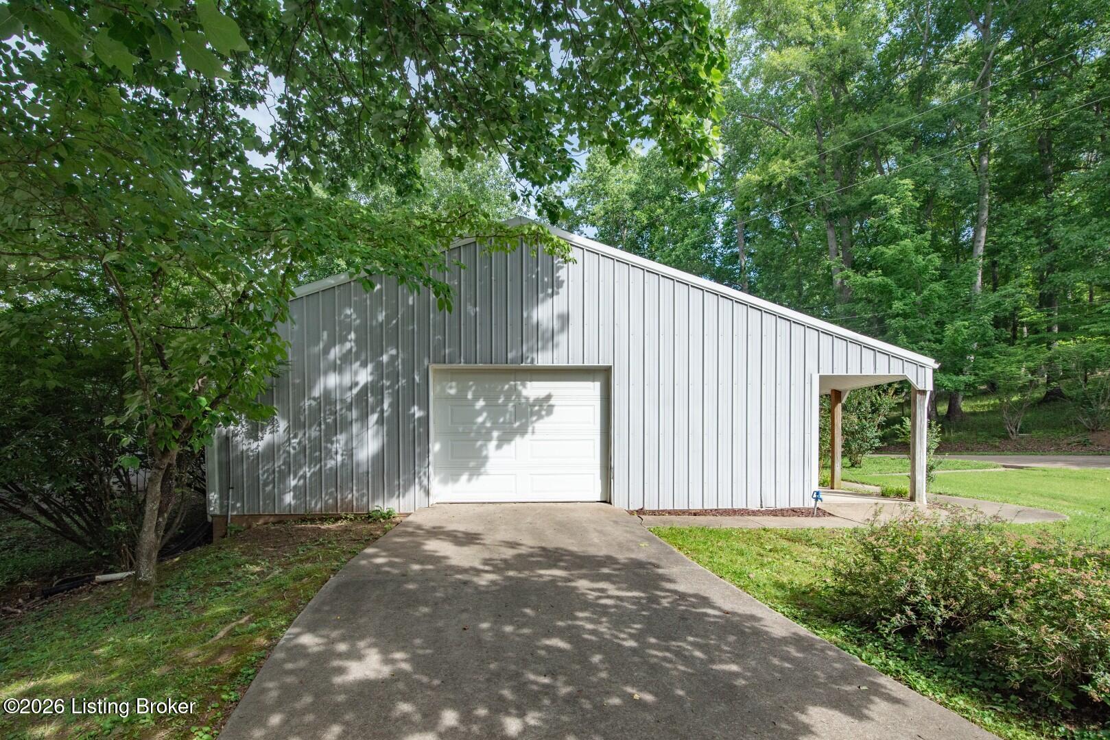 70 Dreamland Rd Property Photo 22