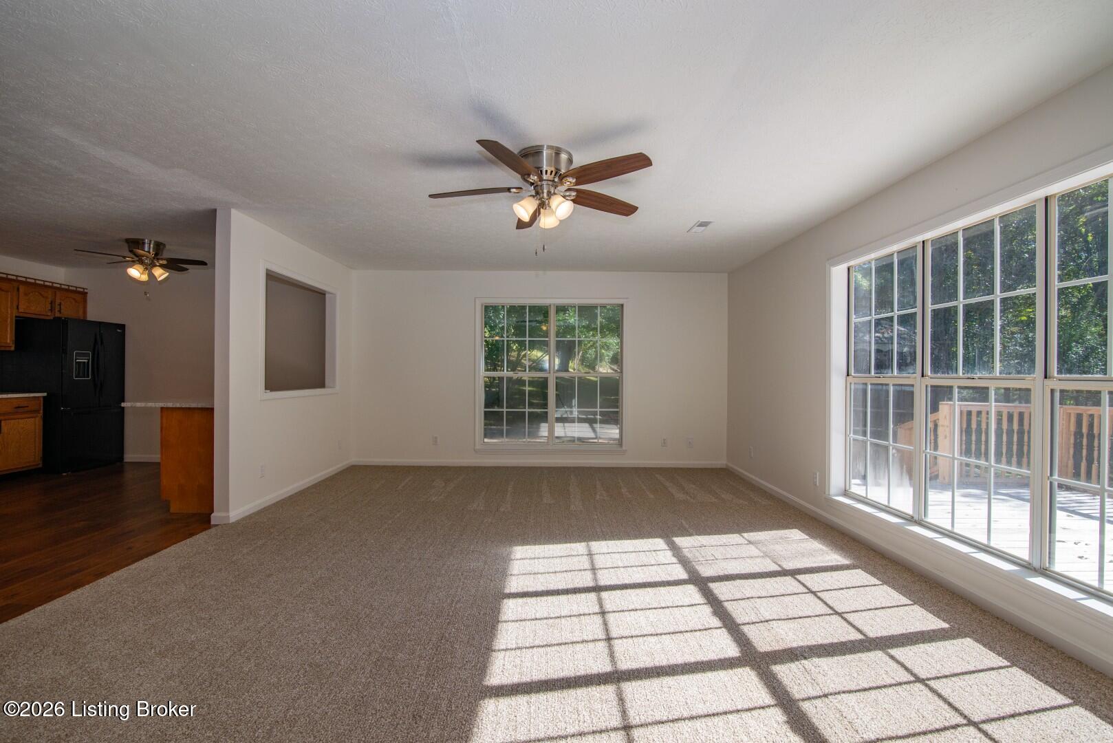 70 Dreamland Rd Property Photo 32
