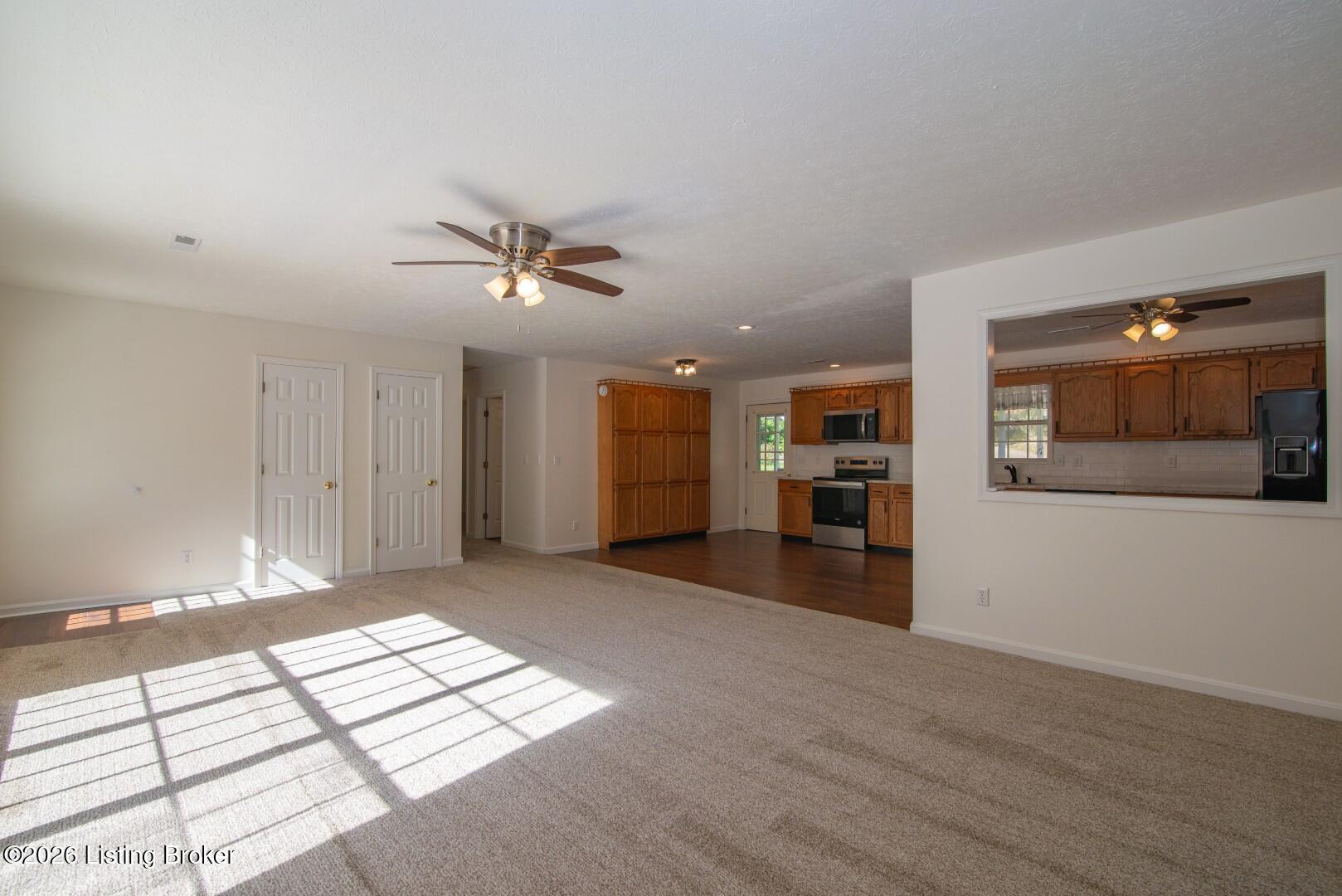 70 Dreamland Rd Property Photo 33