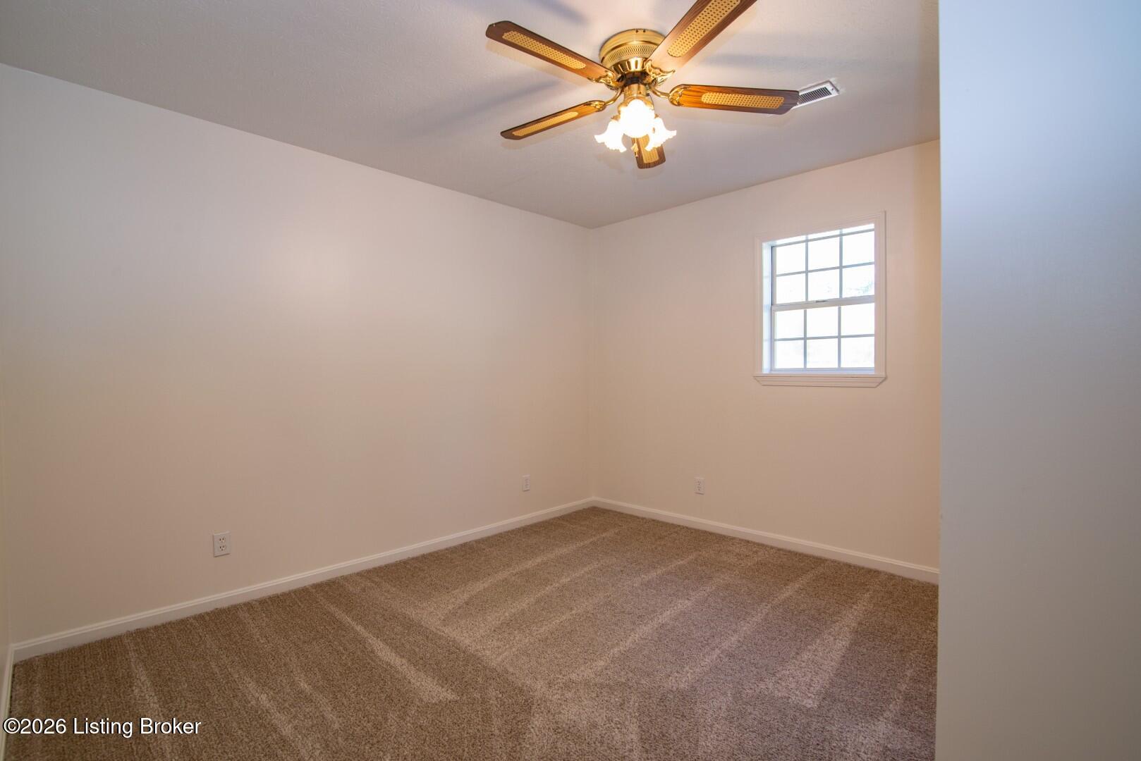 70 Dreamland Rd Property Photo 38