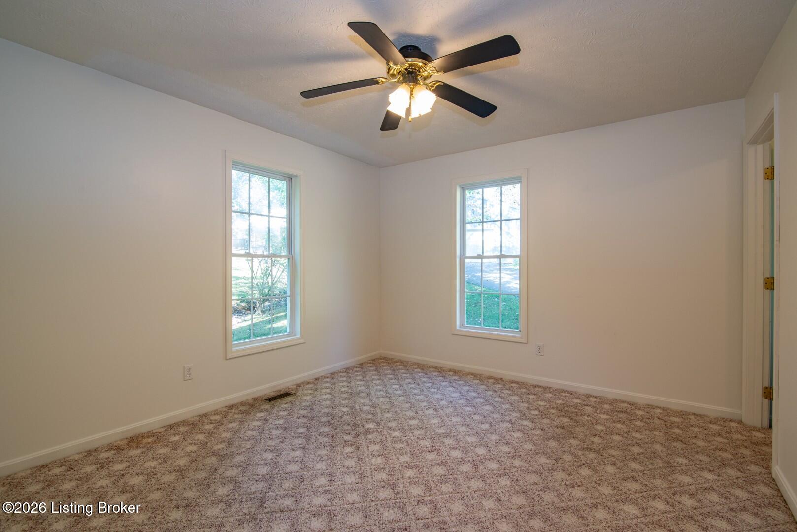 70 Dreamland Rd Property Photo 51