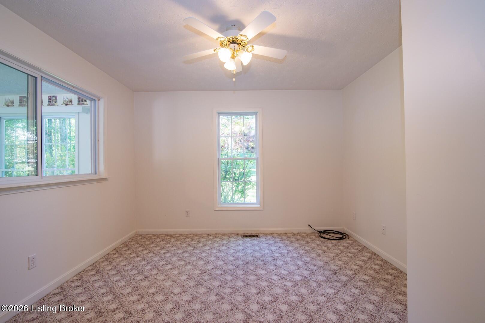 70 Dreamland Rd Property Photo 56