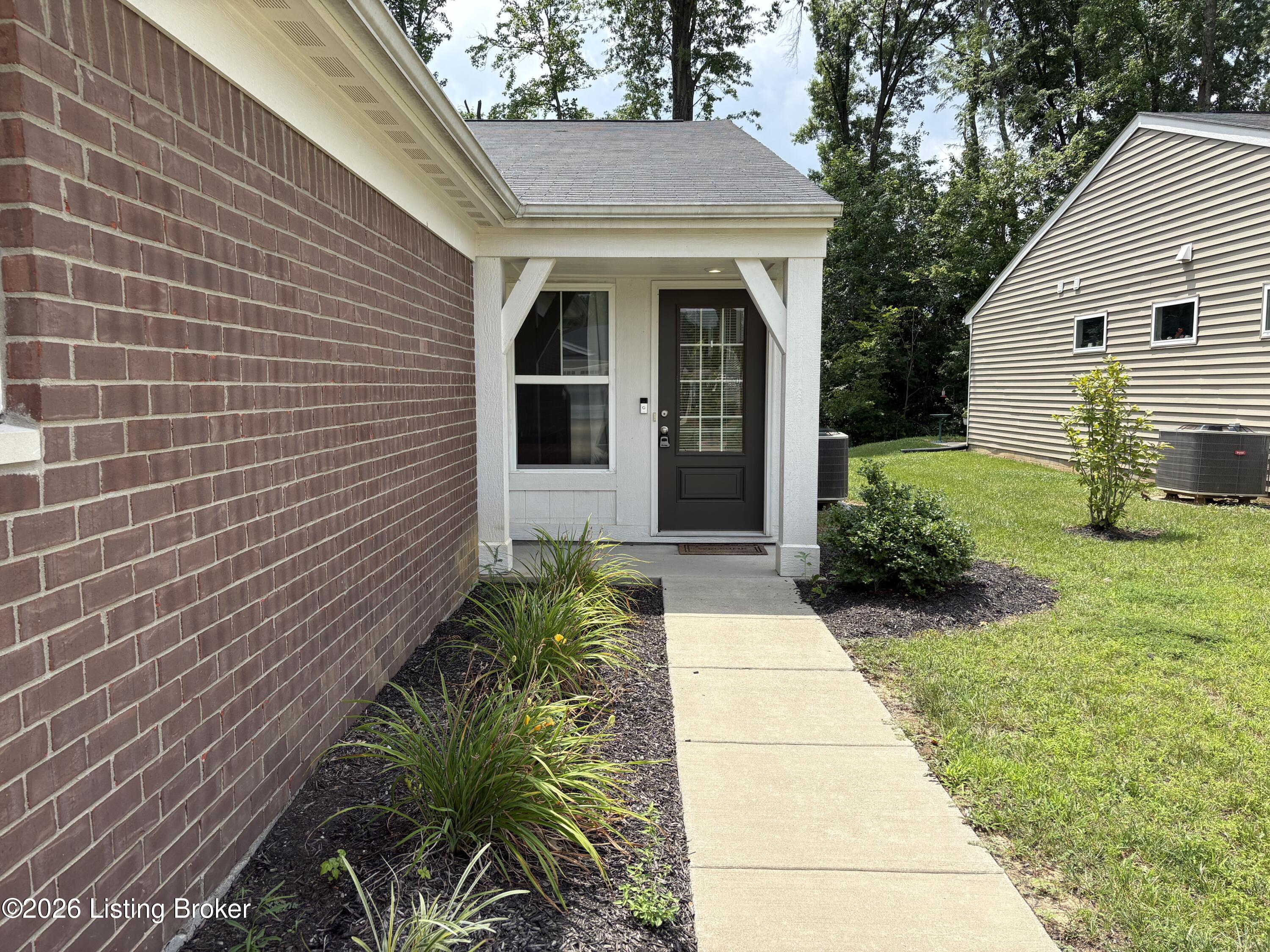 147 Harvest Moon Ct Property Photo 3