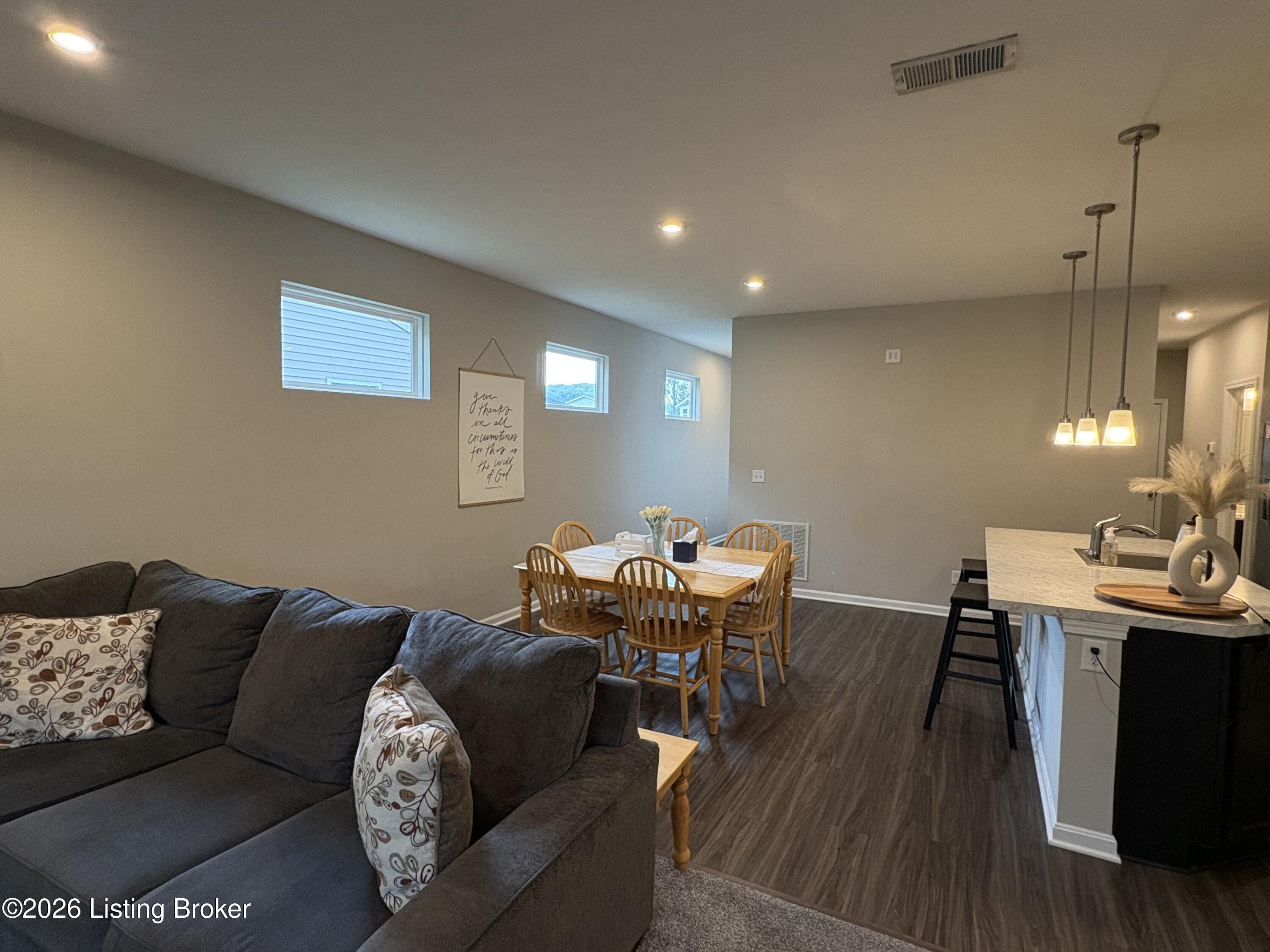 147 Harvest Moon Ct Property Photo 8