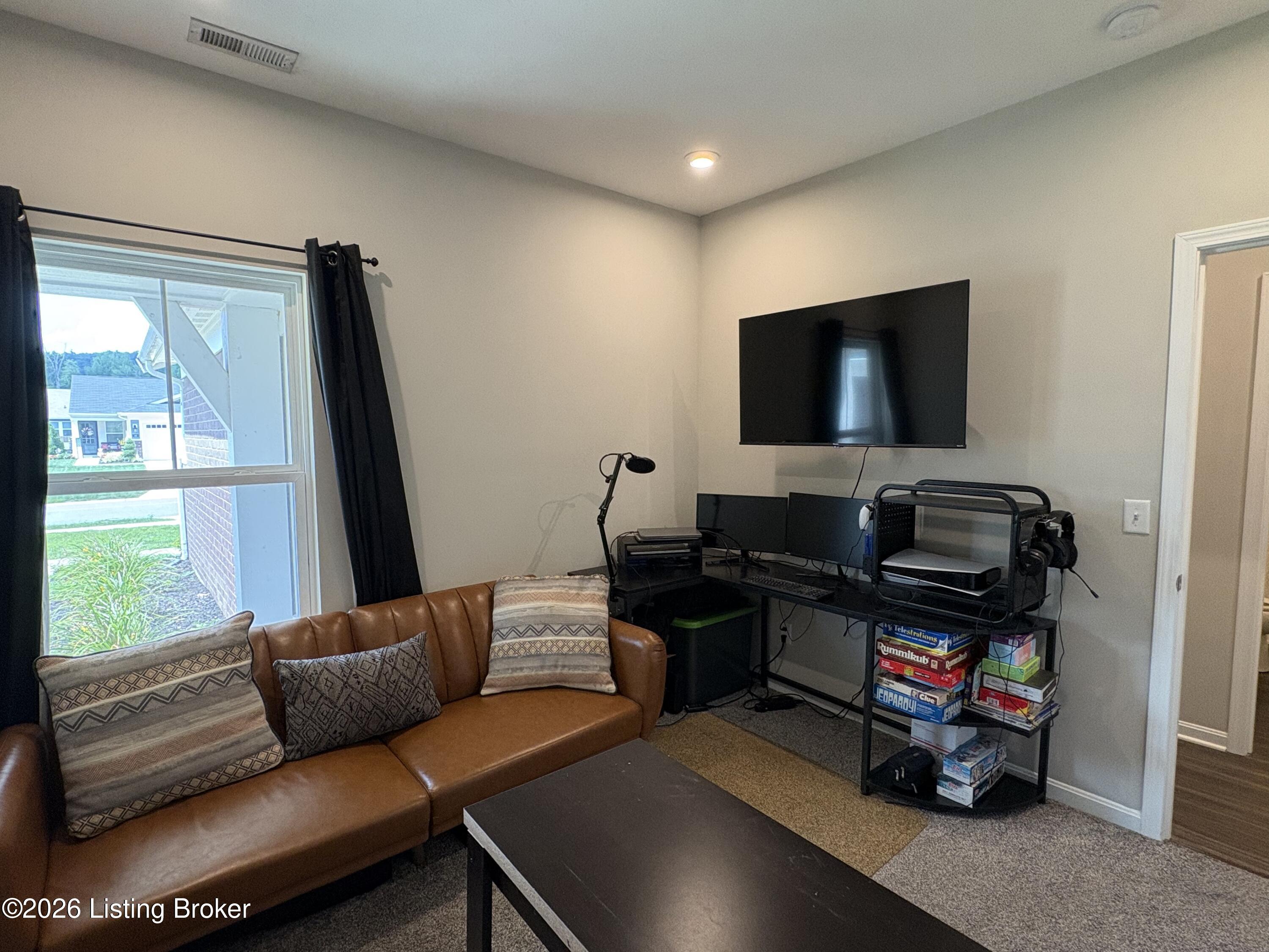 147 Harvest Moon Ct Property Photo 16