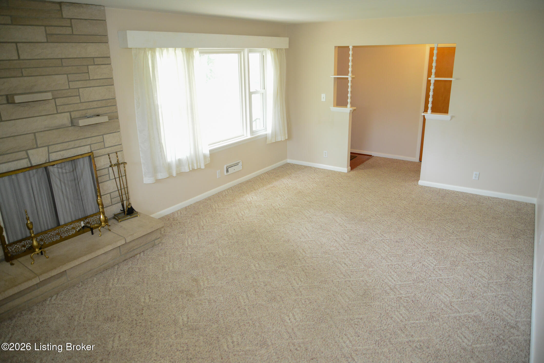1813 Wesley Ave Property Photo 3