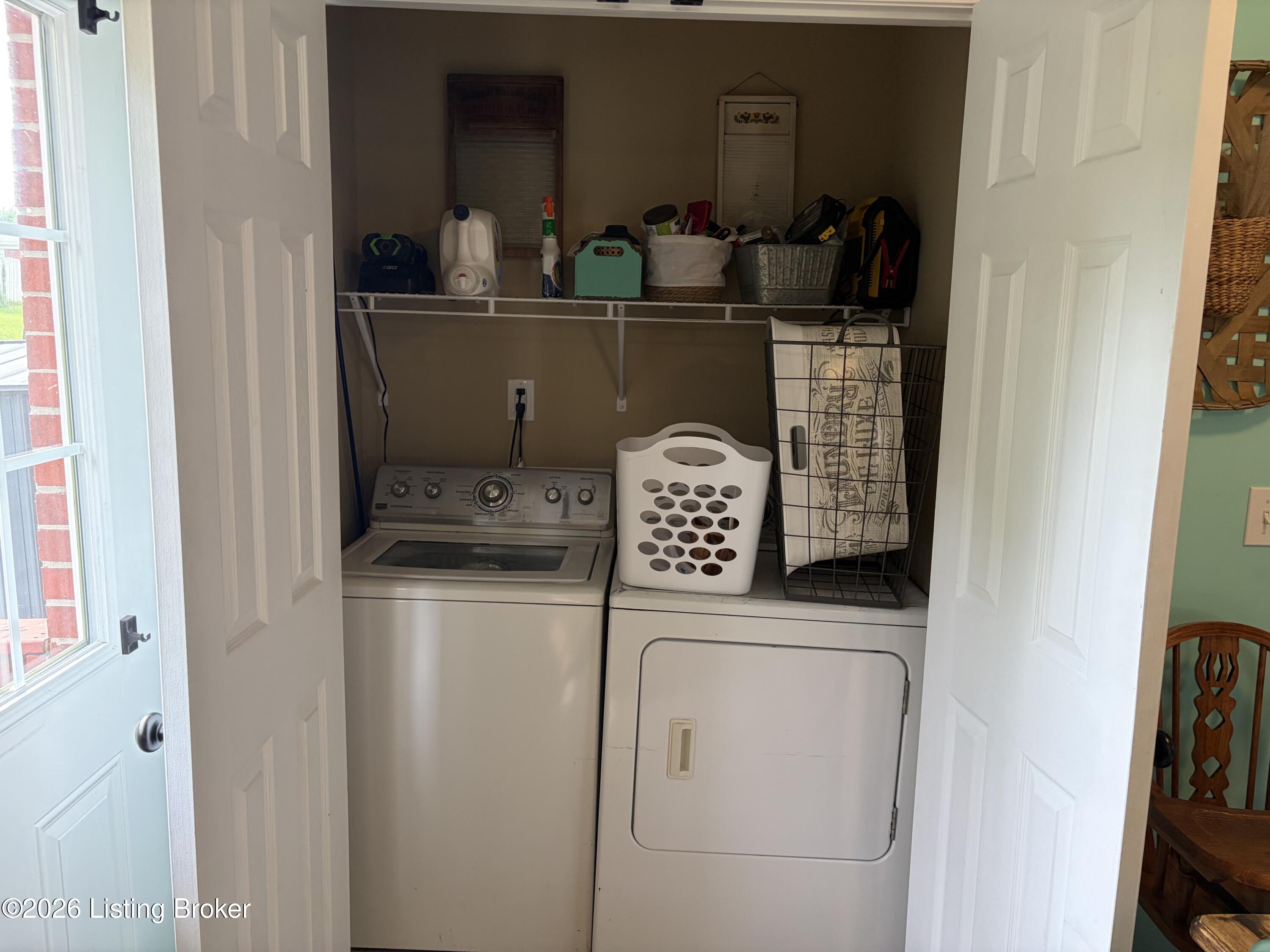 107 Watts Ct Property Photo 13