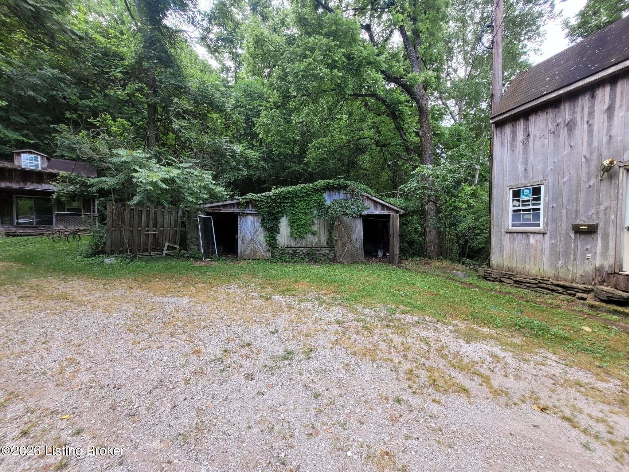 1010 N Spillman Ln Property Photo 11