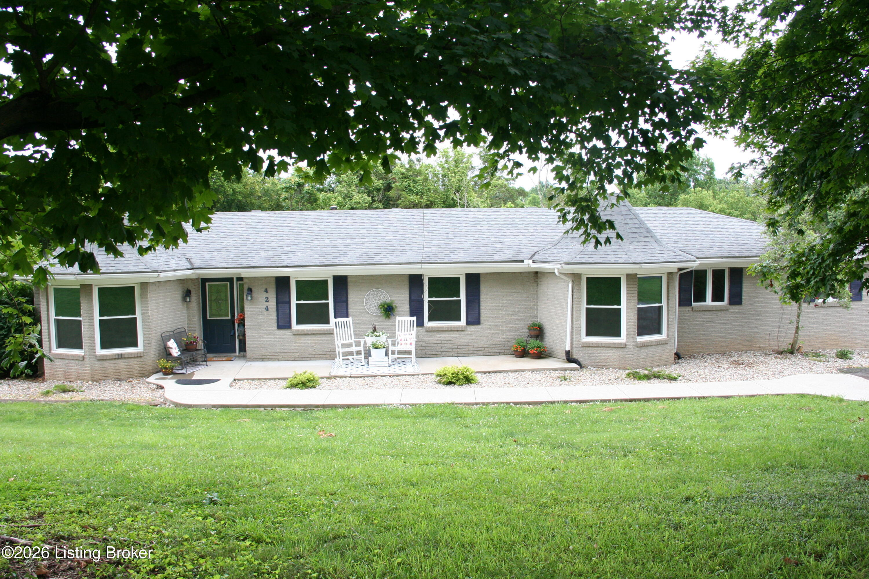 424 Old Mill Stream Ln Property Photo 1