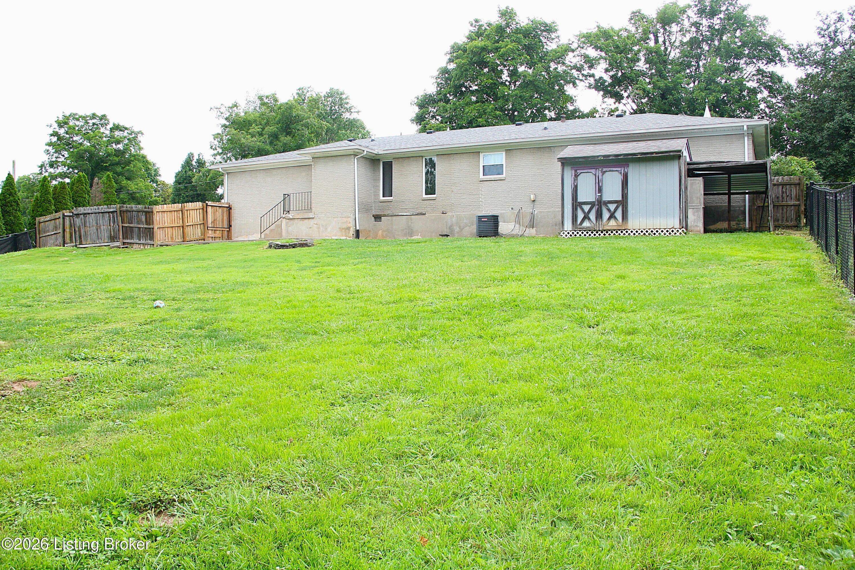 424 Old Mill Stream Ln Property Photo 29