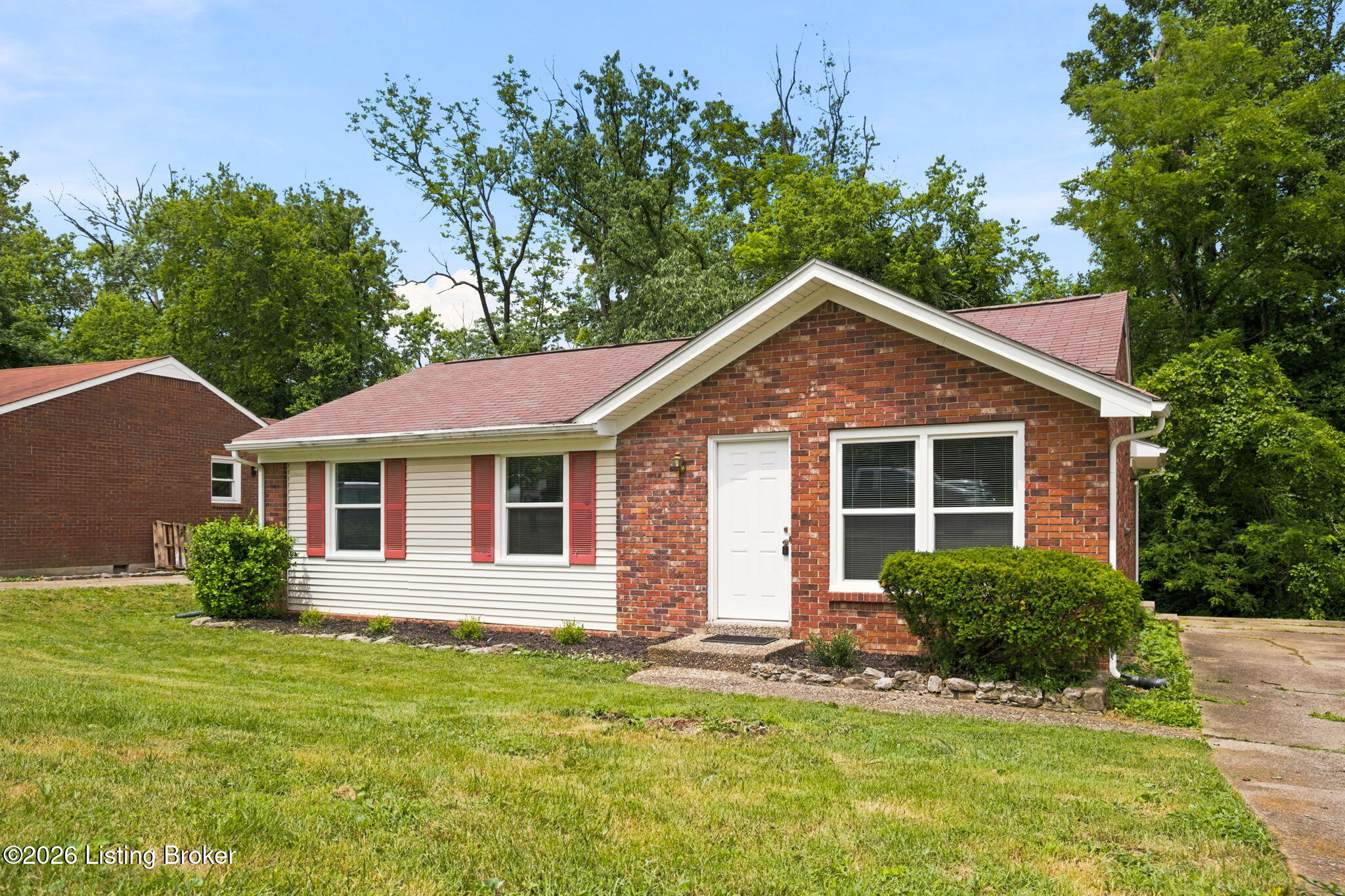 5406 Windy Willow Dr Property Photo 2