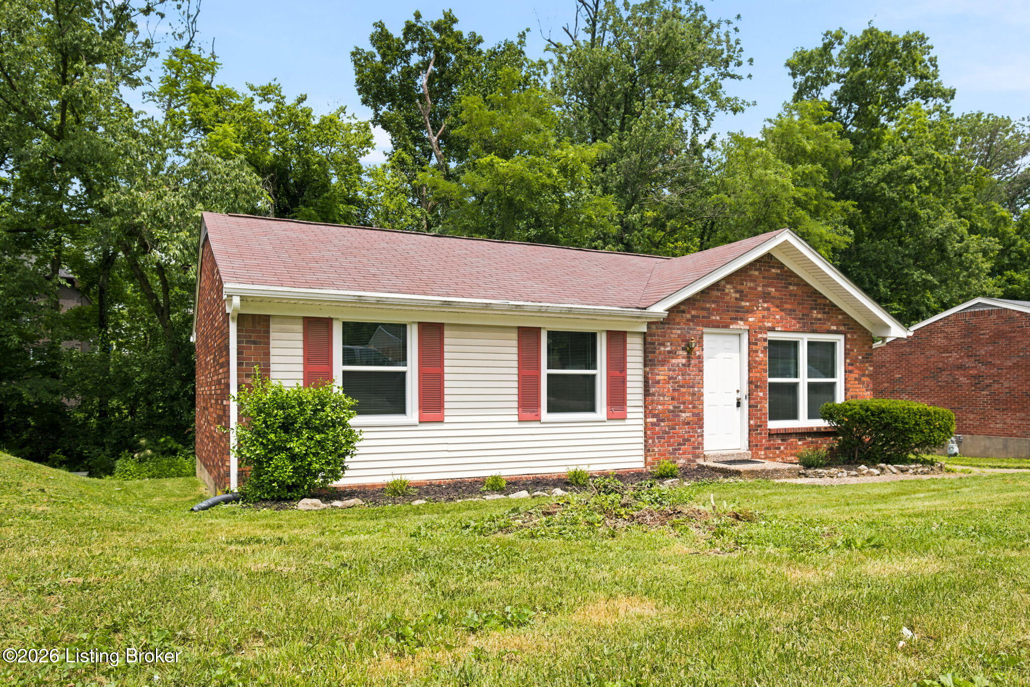 5406 Windy Willow Dr Property Photo 3