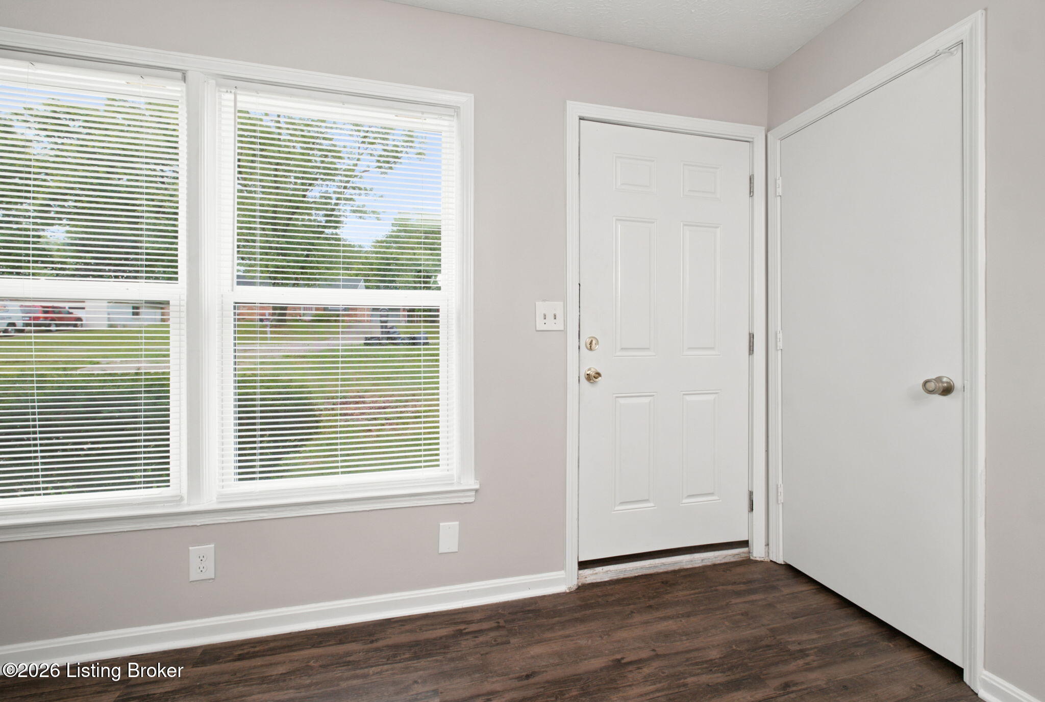 5406 Windy Willow Dr Property Photo 22