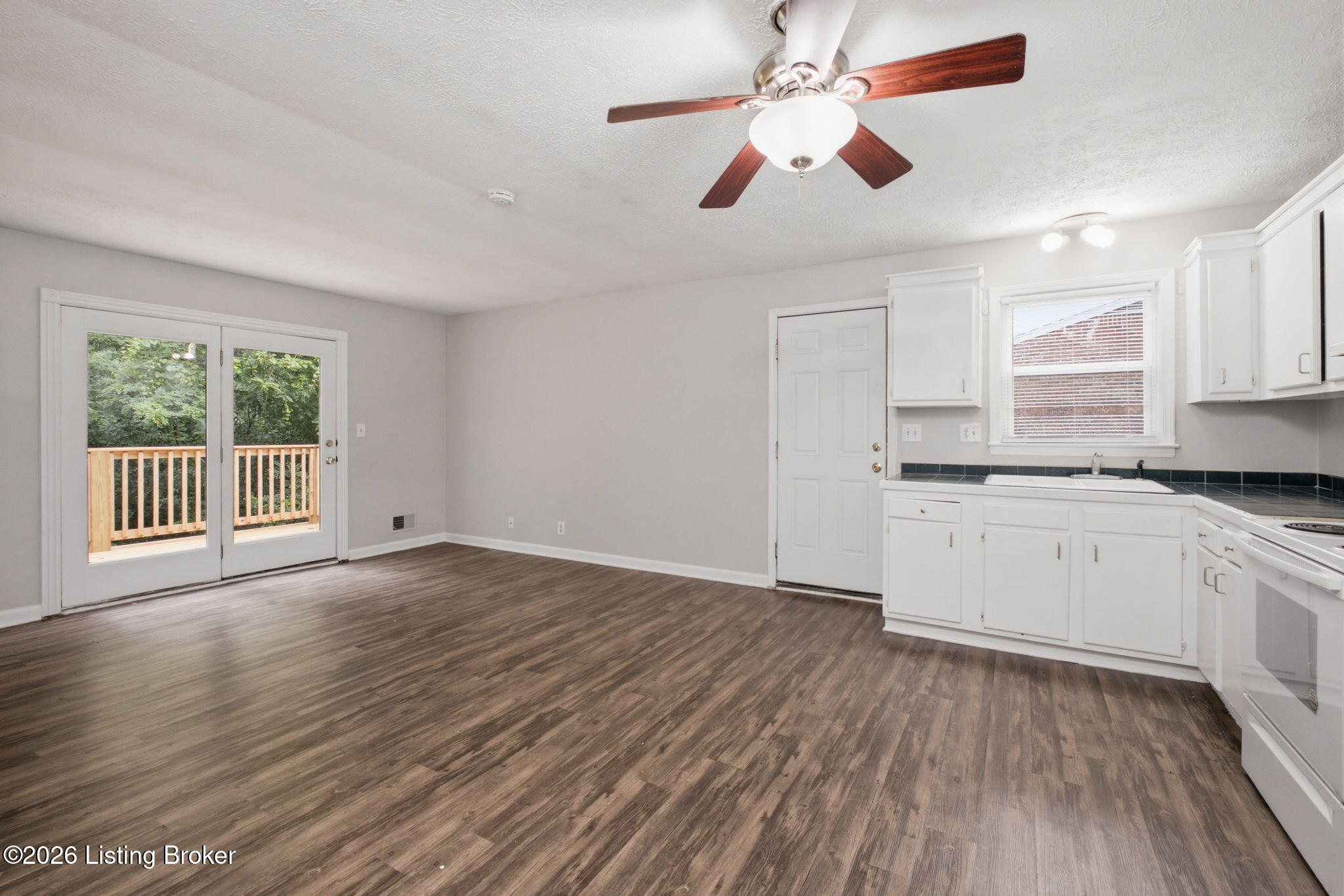 5406 Windy Willow Dr Property Photo 25