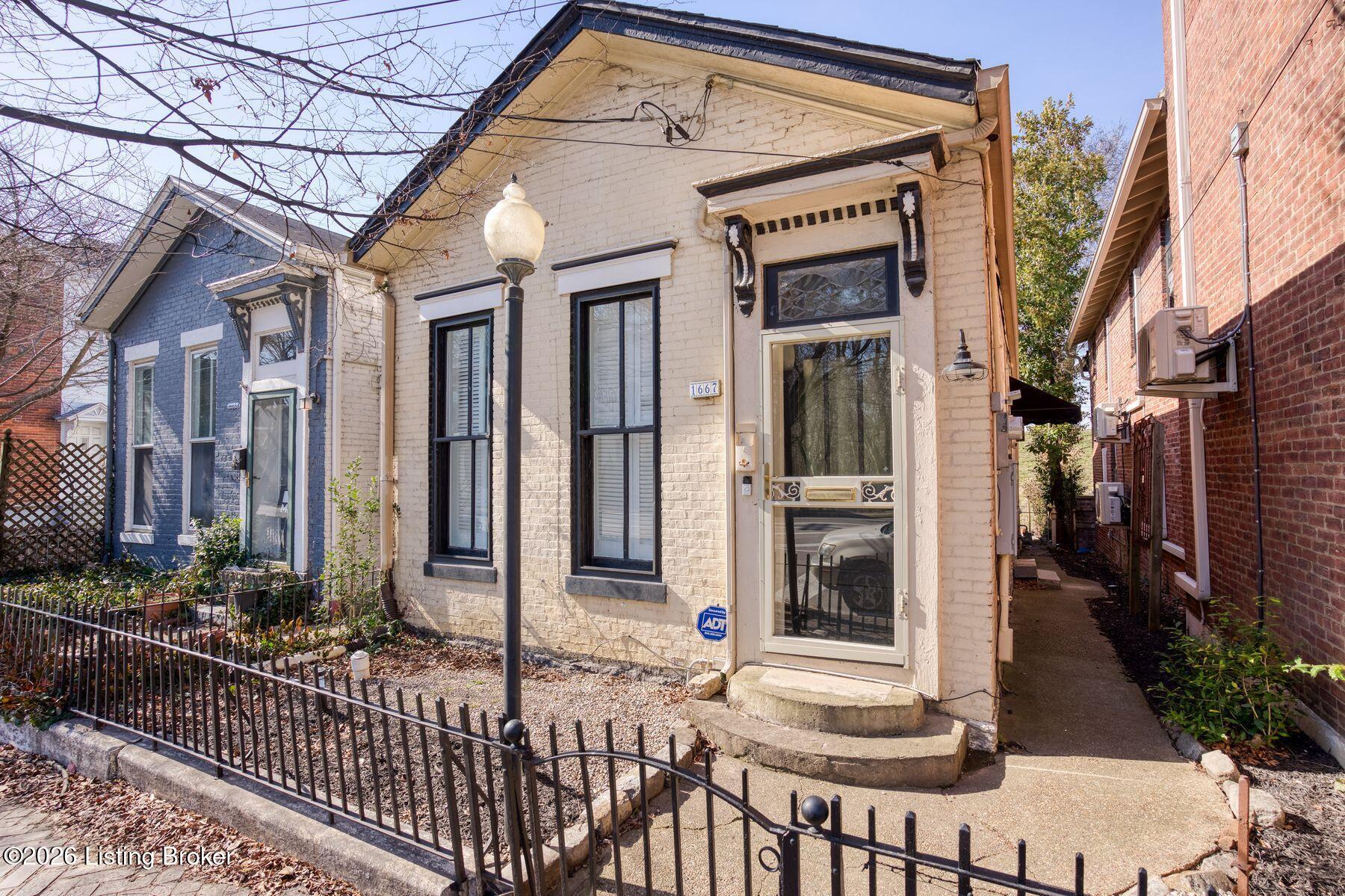 1667 Story Ave Property Photo 4