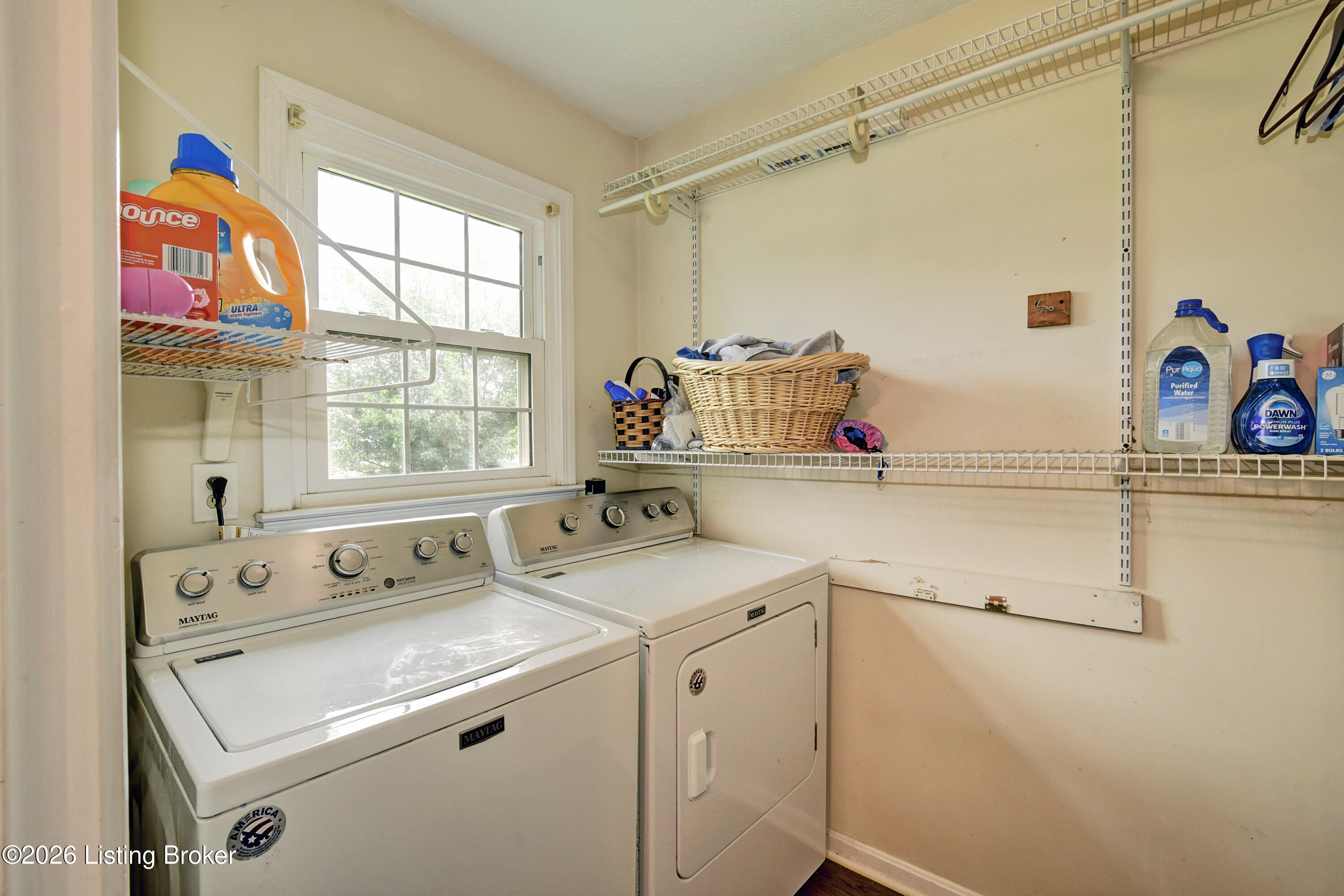 4924 Hunters Point Cir Property Photo 15