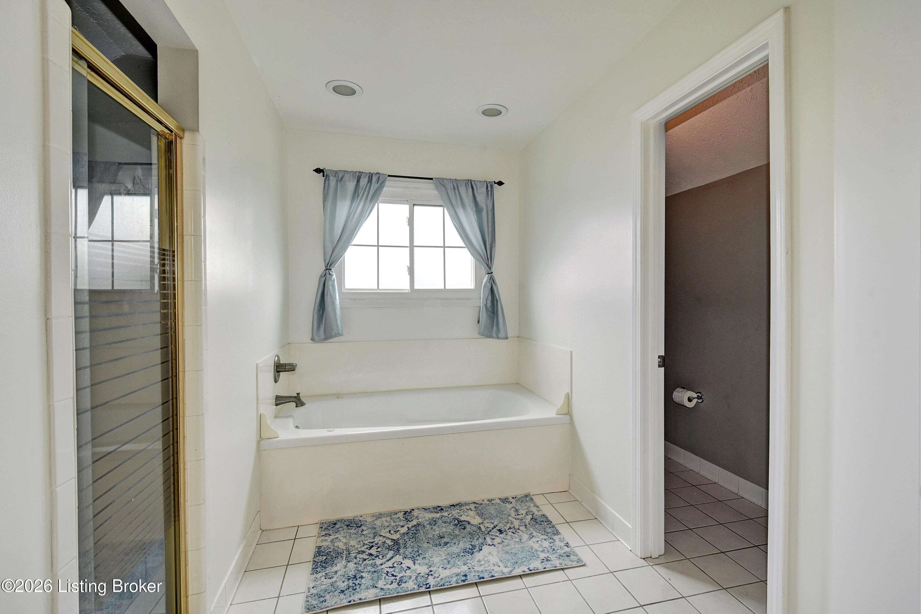4924 Hunters Point Cir Property Photo 25
