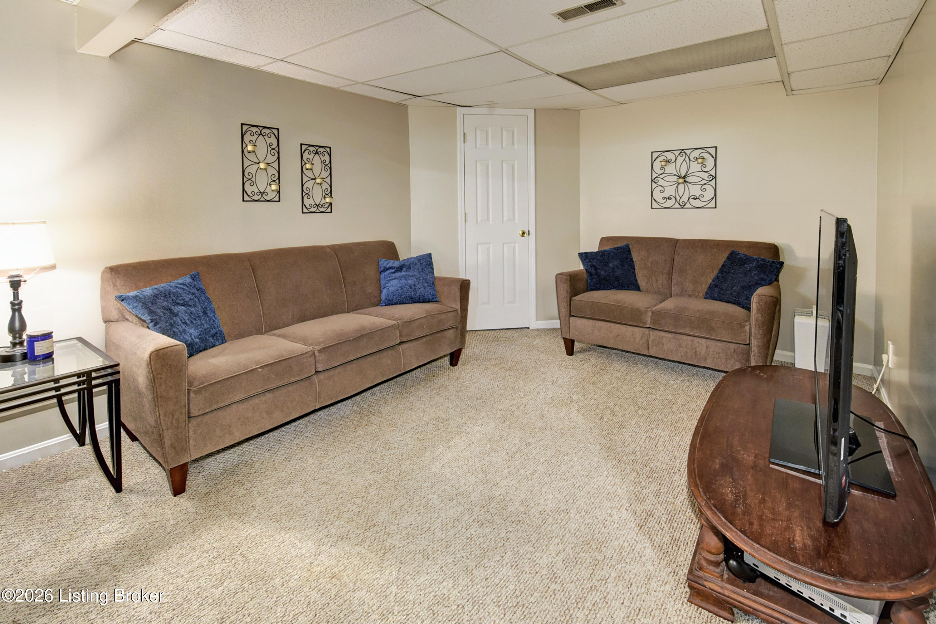 4924 Hunters Point Cir Property Photo 29