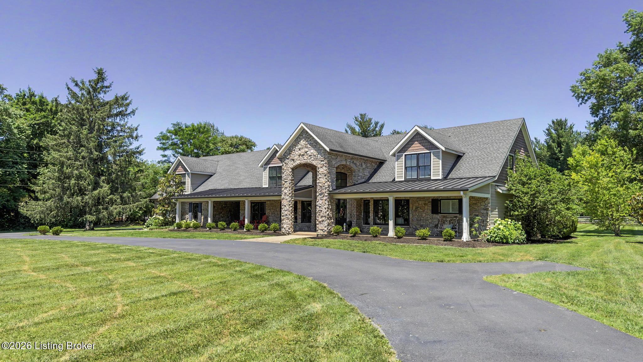 12407 Lucas Ln Property Photo 2