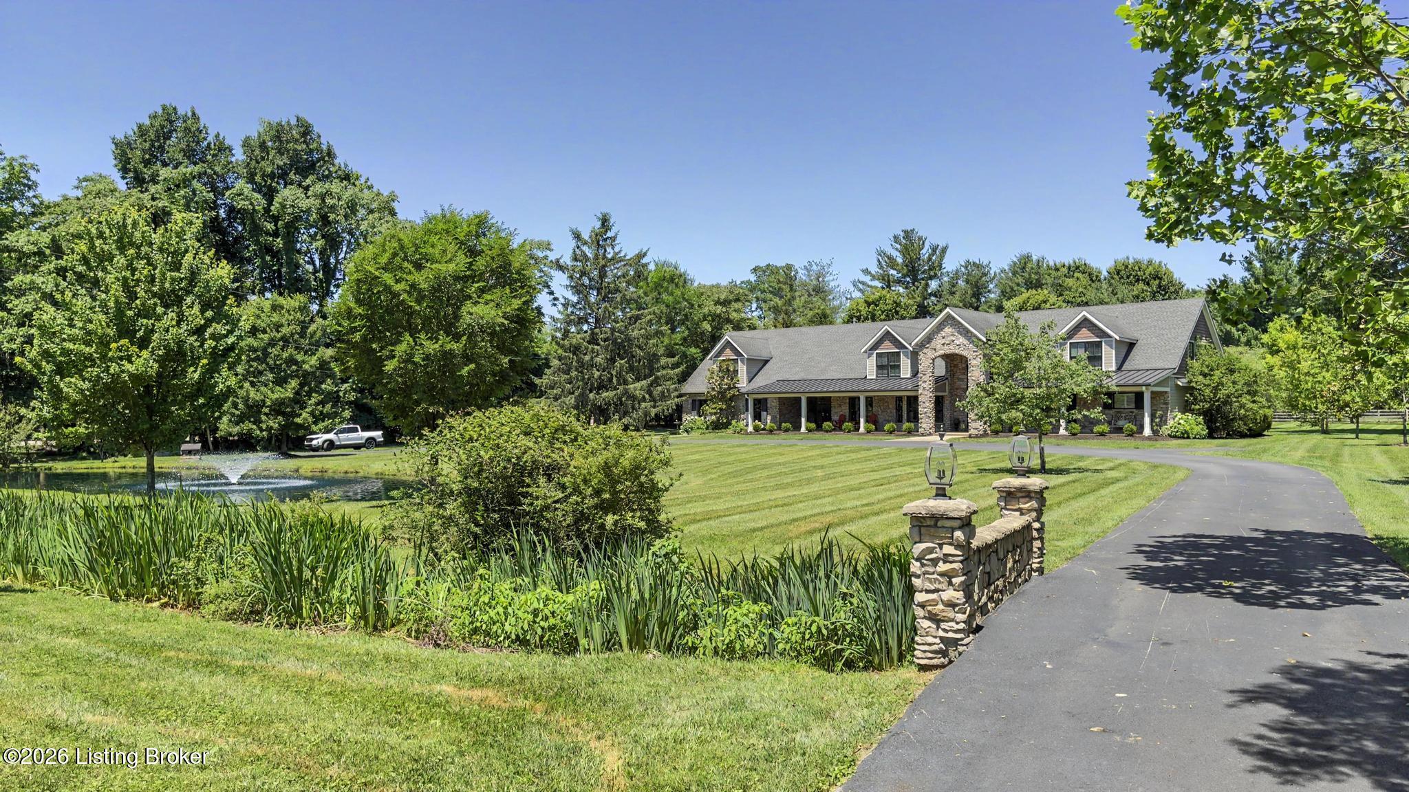 12407 Lucas Ln Property Photo 6