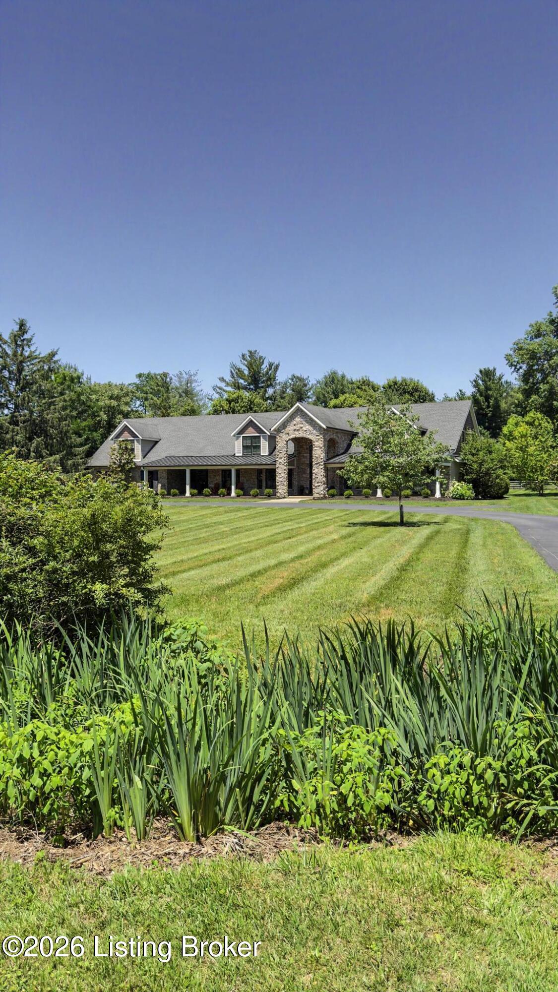 12407 Lucas Ln Property Photo 7