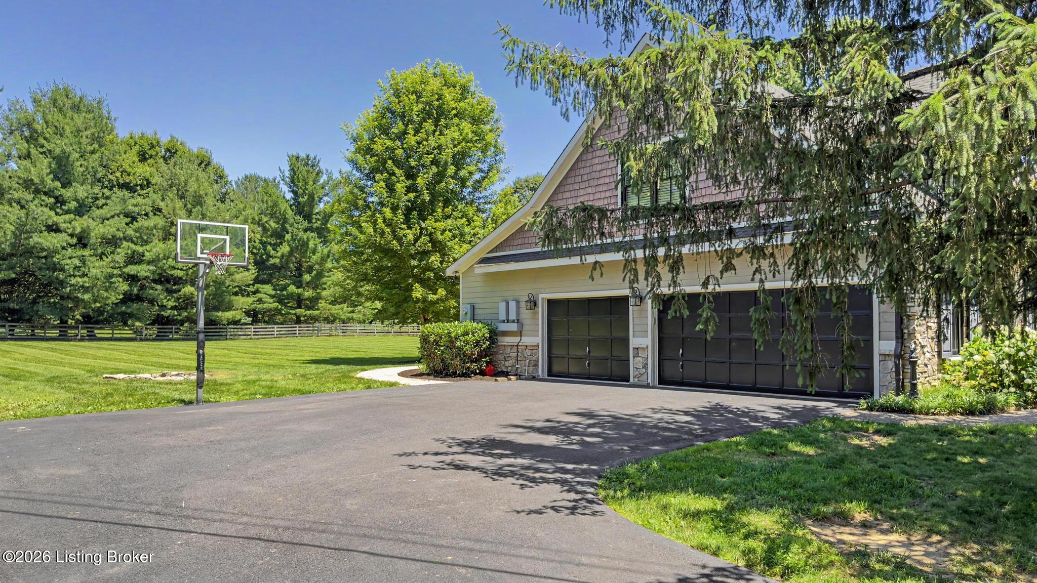 12407 Lucas Ln Property Photo 100