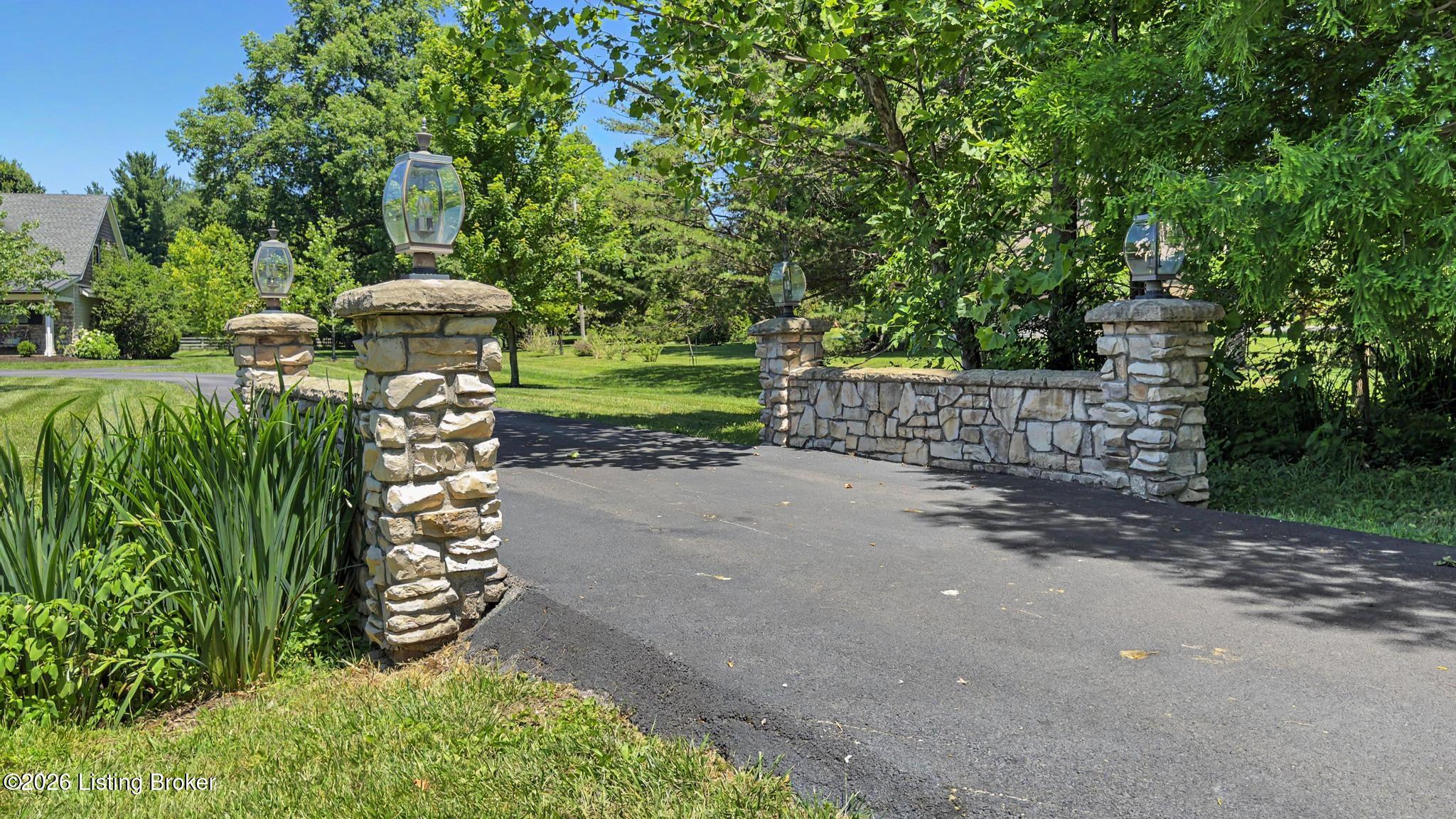 12407 Lucas Ln Property Photo 101