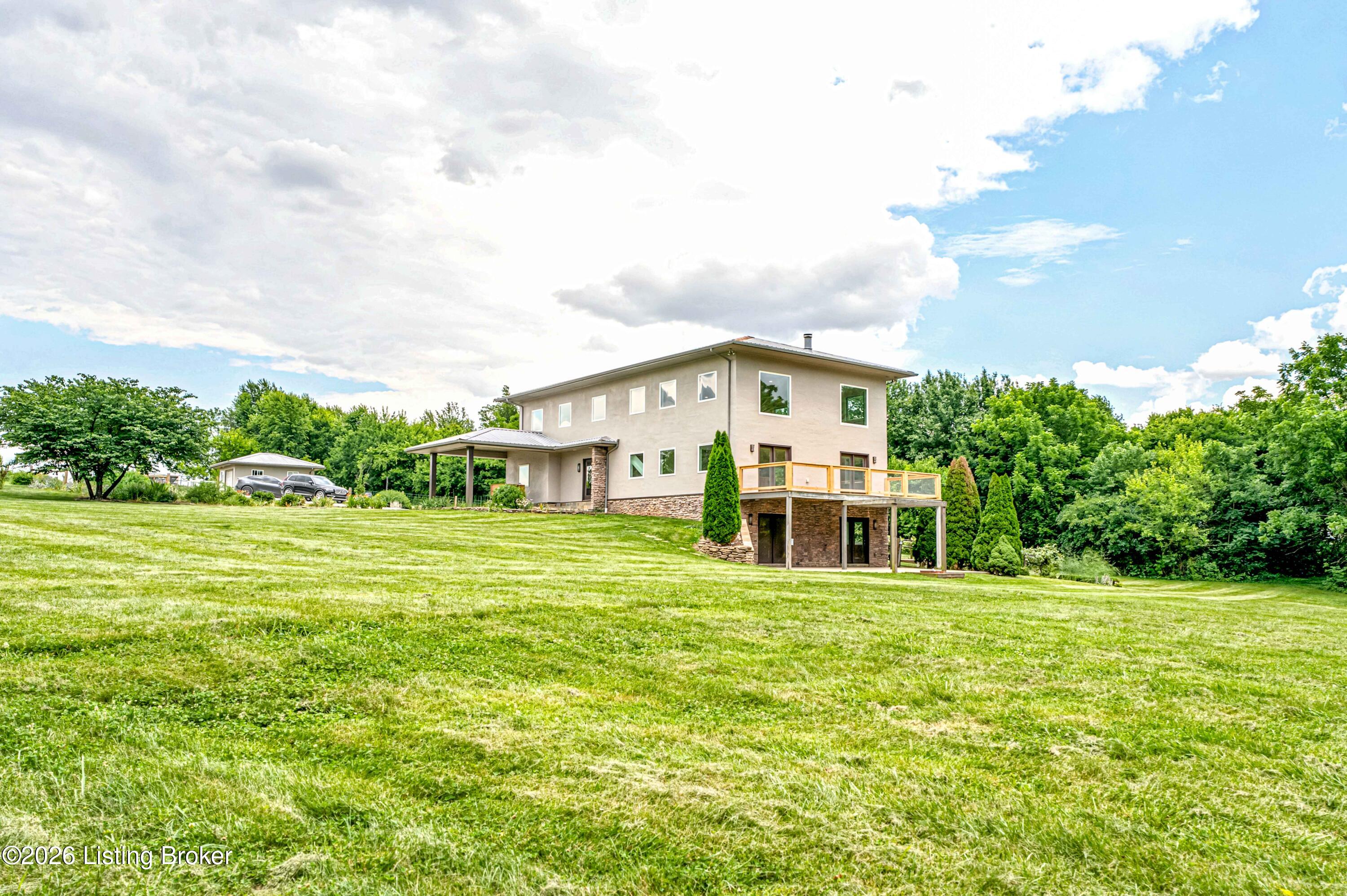 7325 Taylorsville Rd Property Photo 4