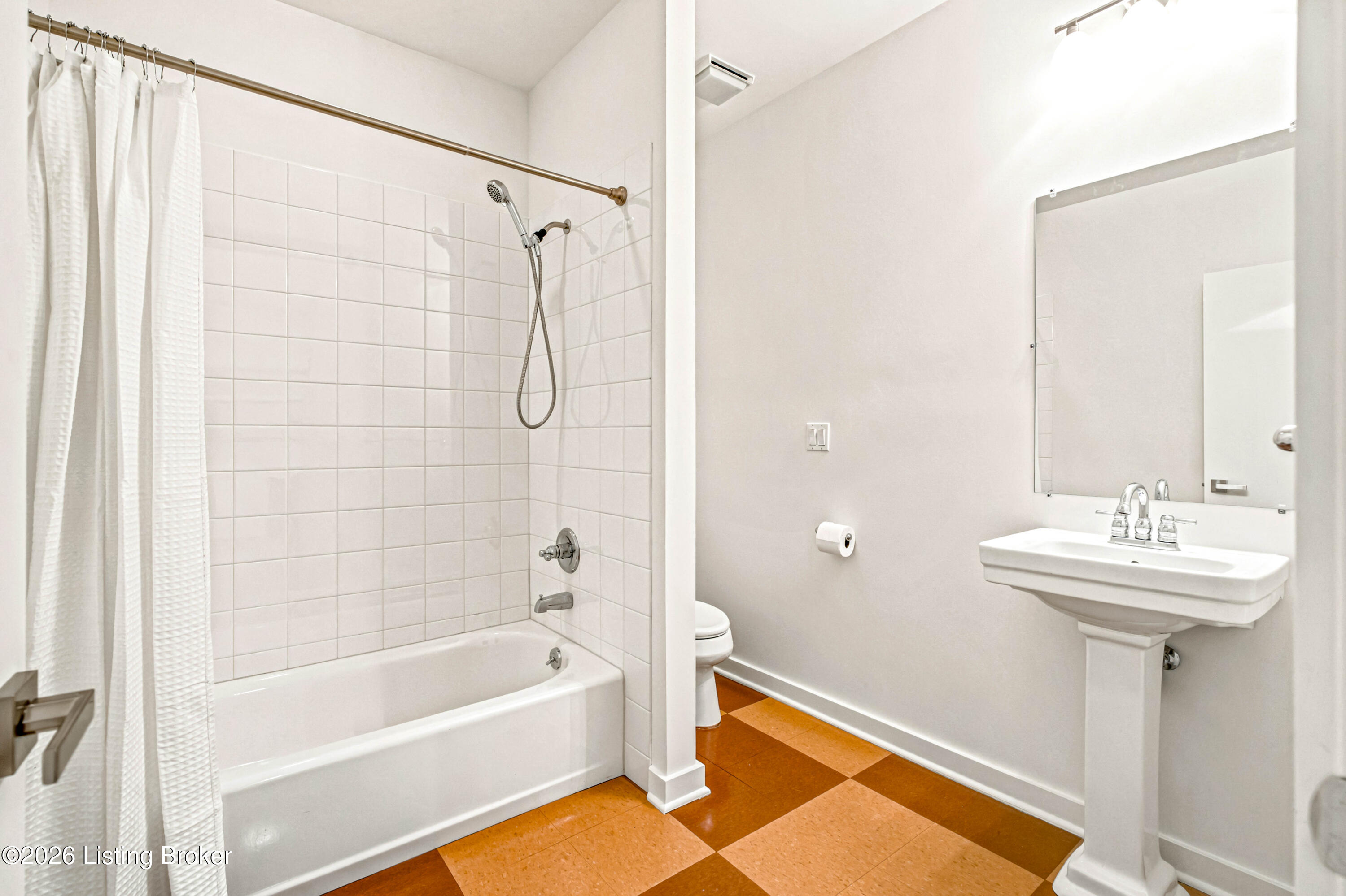 7325 Taylorsville Rd Property Photo 44
