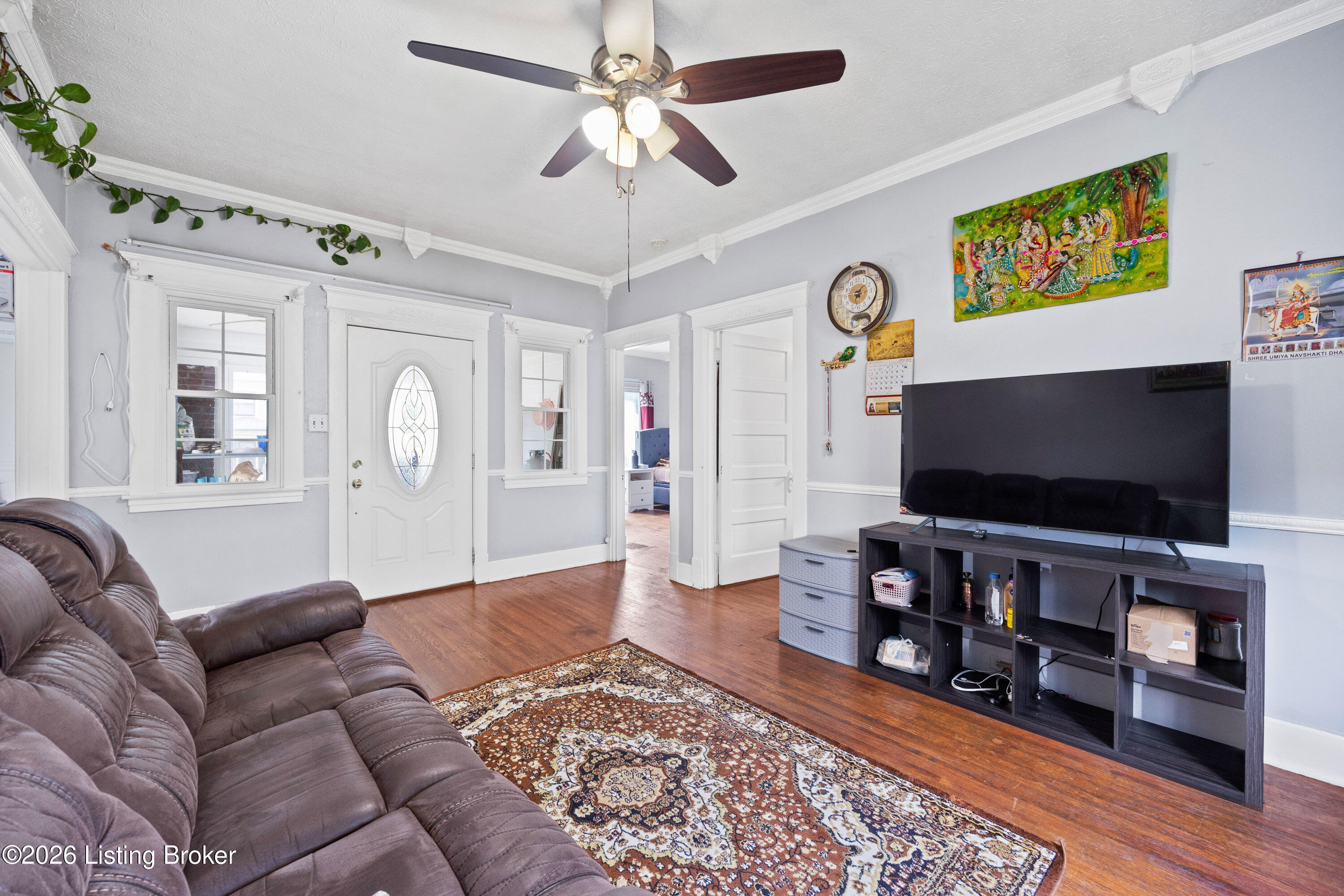 128 S Ewing Ave Property Photo 3